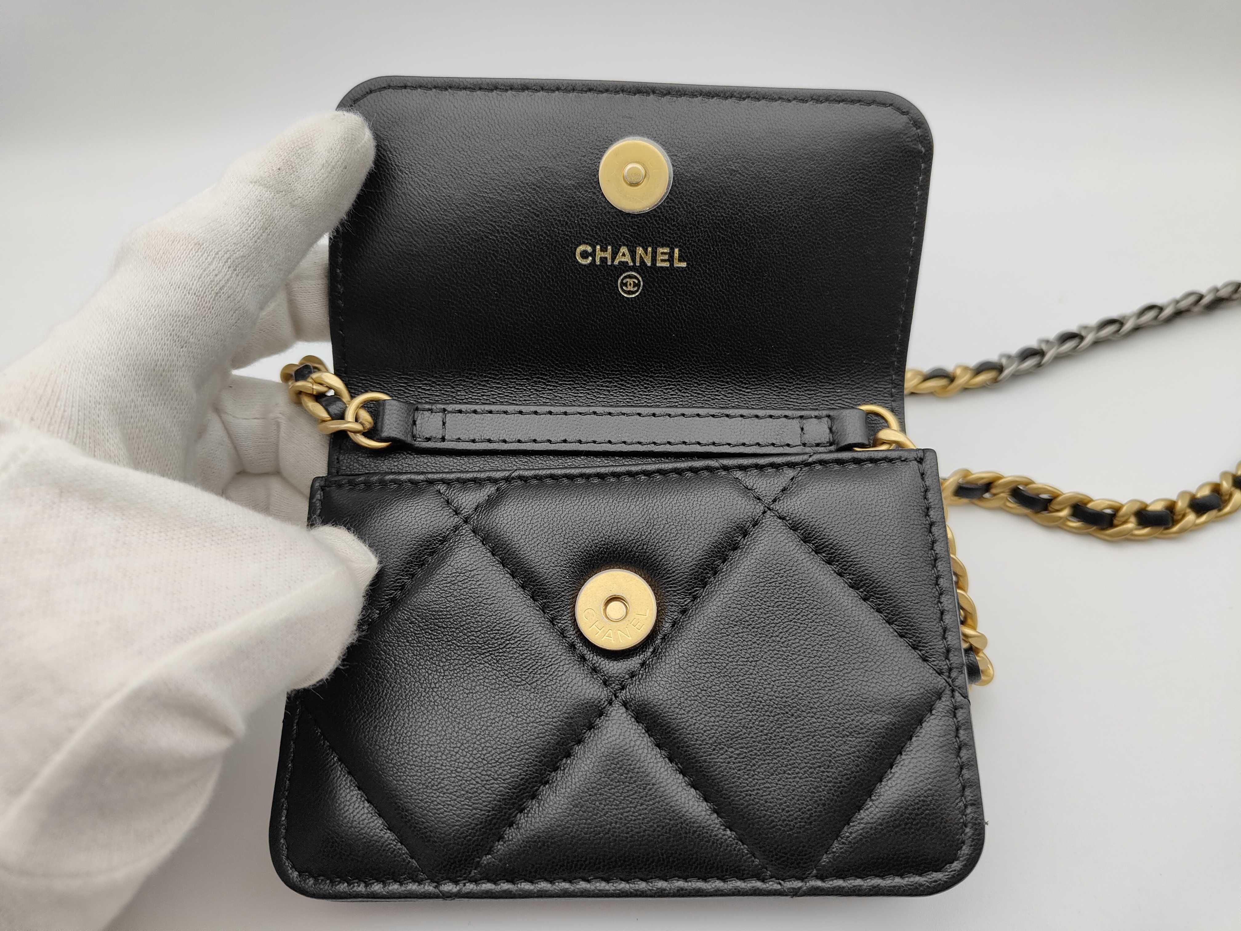 Matelassé Shoulder Bag — view 4