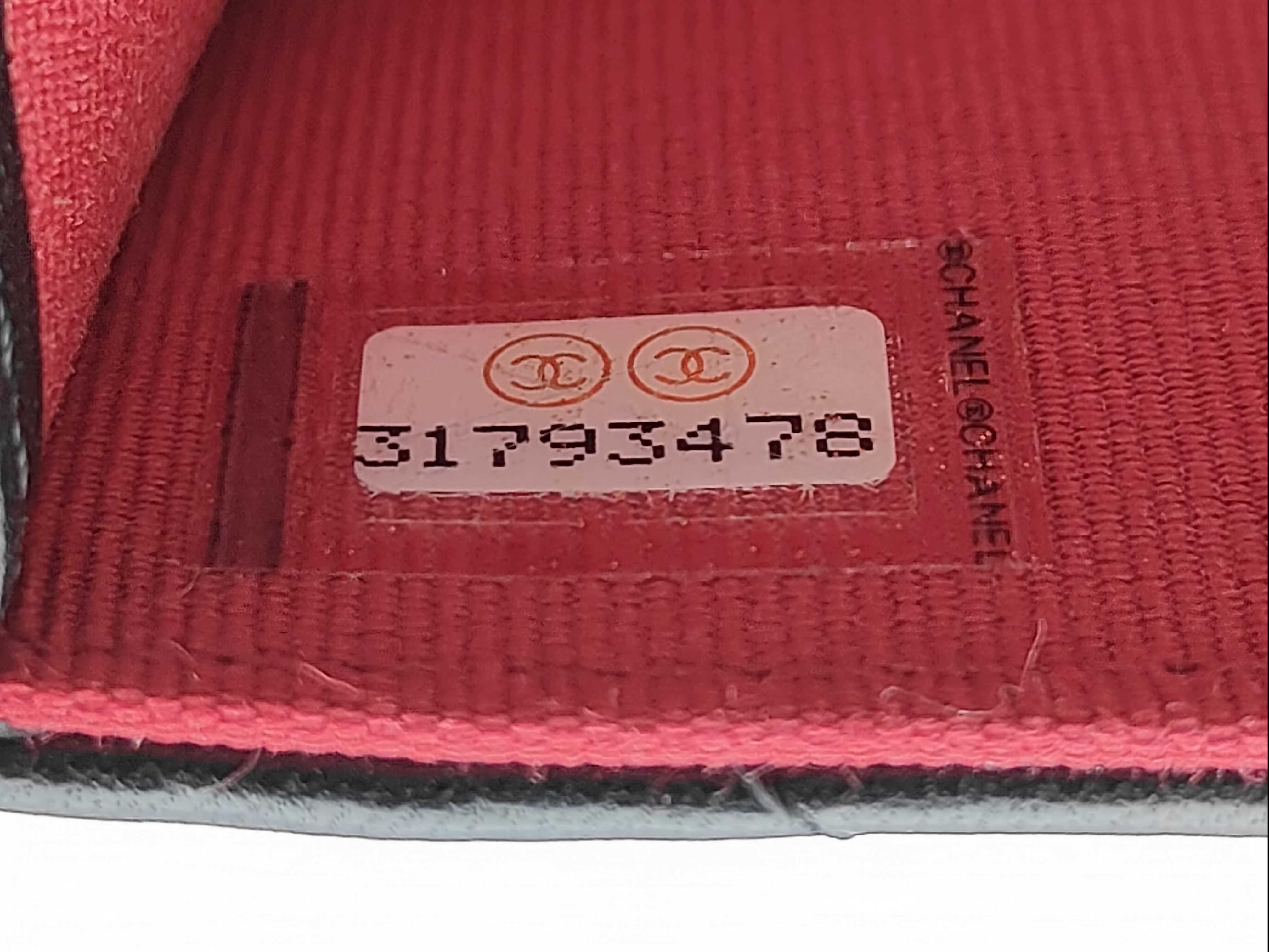 Matelassé Shoulder Bag — view 8