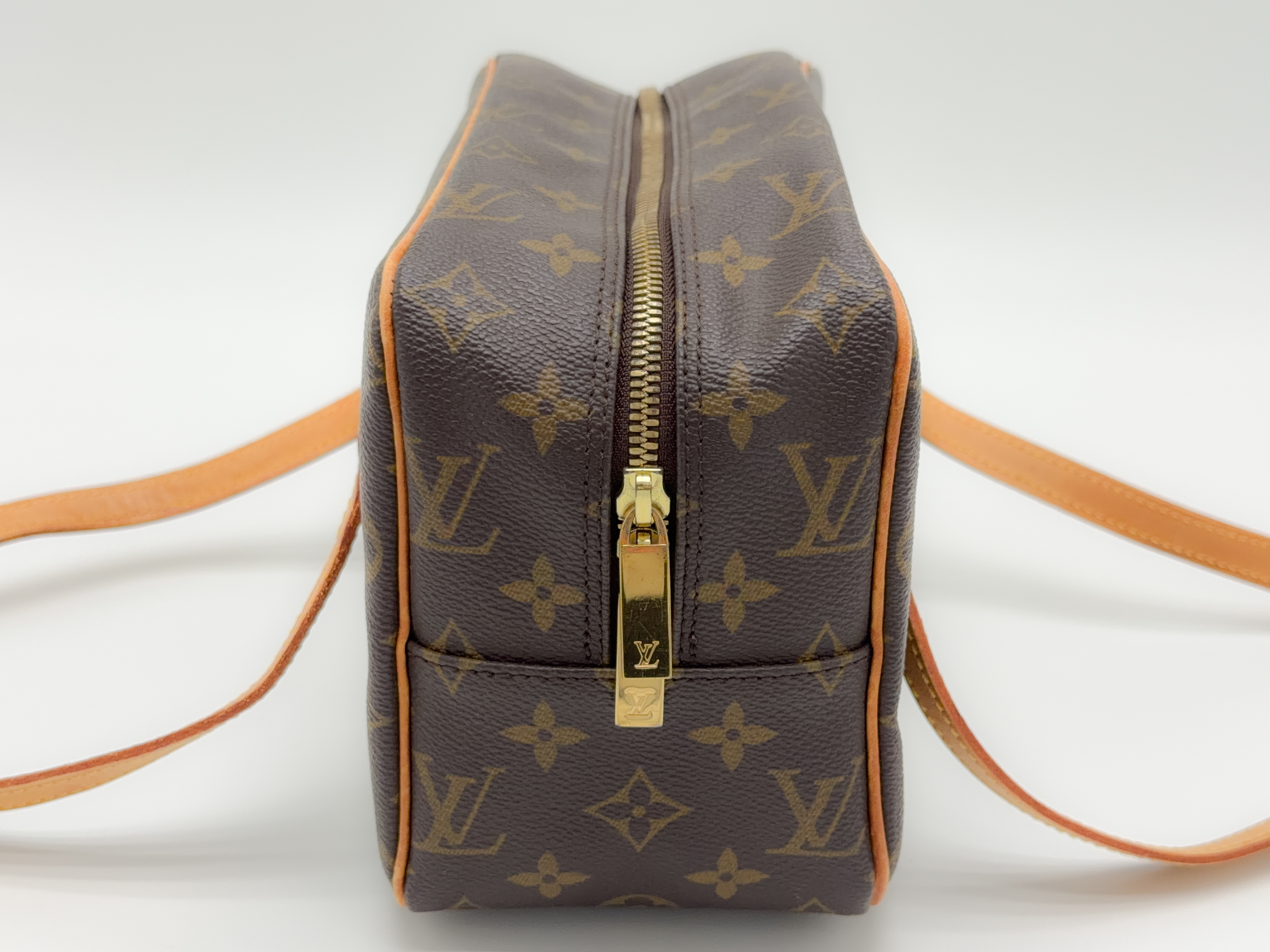 Monogram M51182 Cite MM FL1002 Shoulder Bag (No Stickiness) — view 5