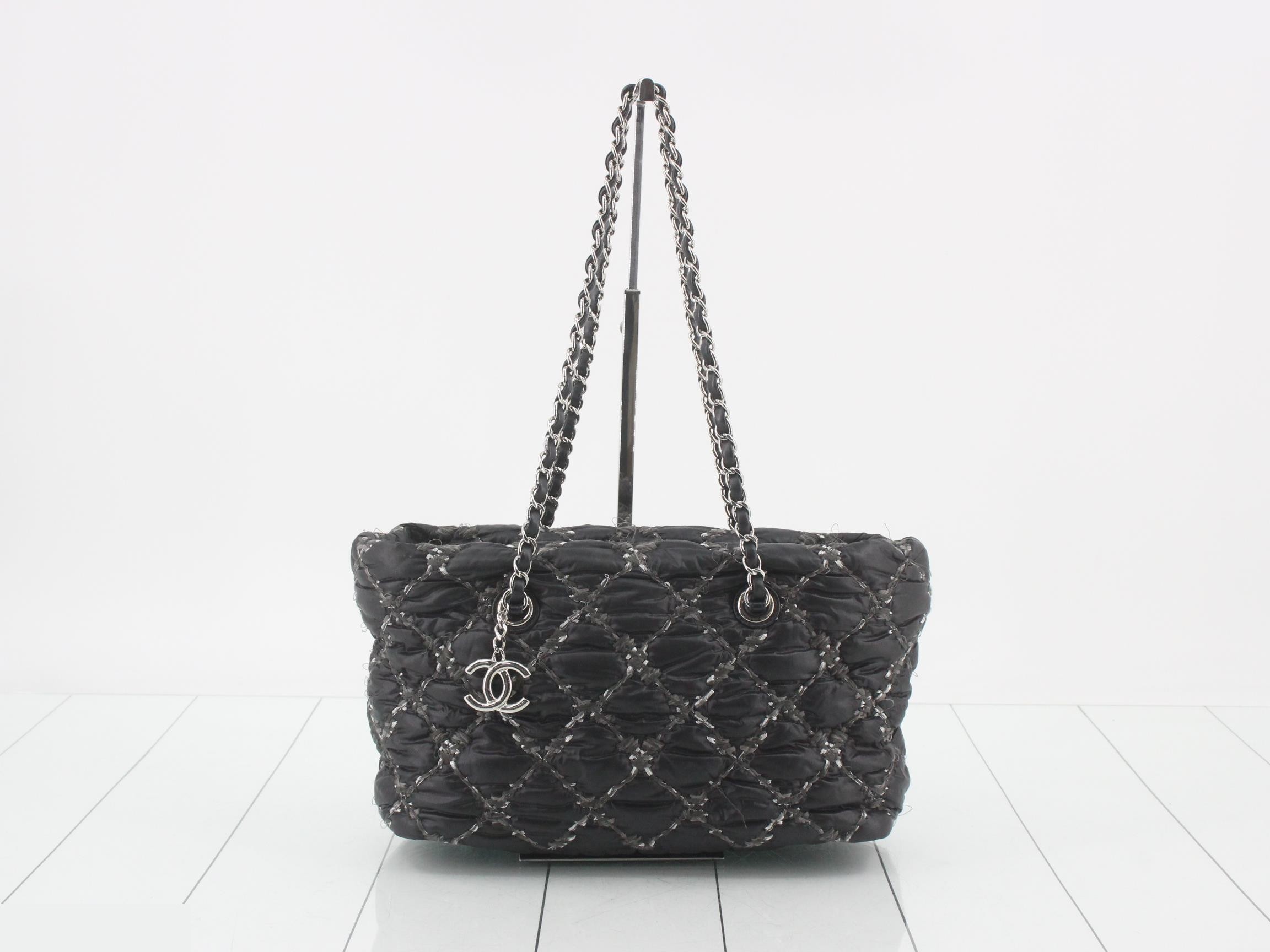 Paris Byzantium Chain Tote, Black, No. 14