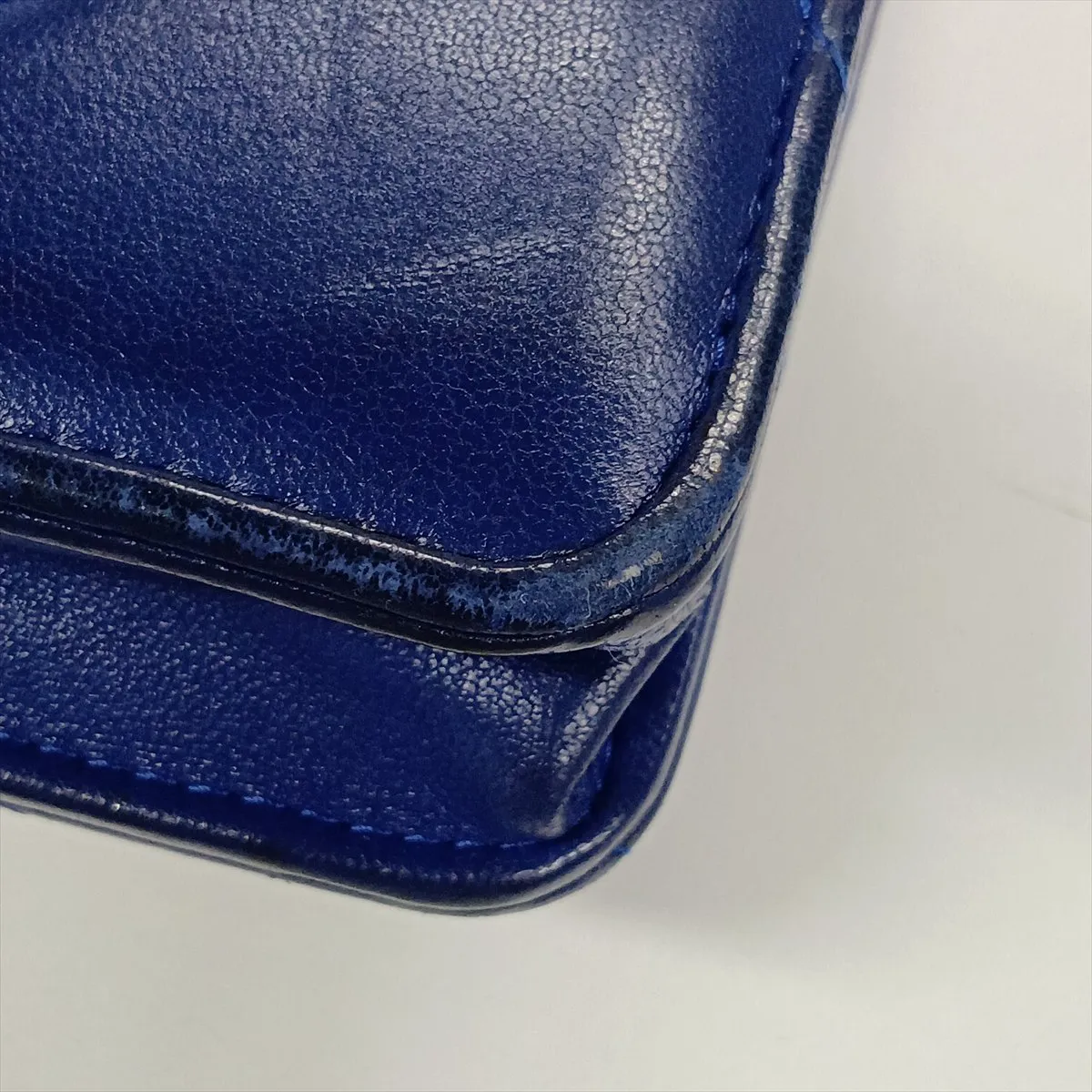 19 Lambskin Chain Wallet Blue Gold Hardware GA5ULLEC Random Plate — view 15