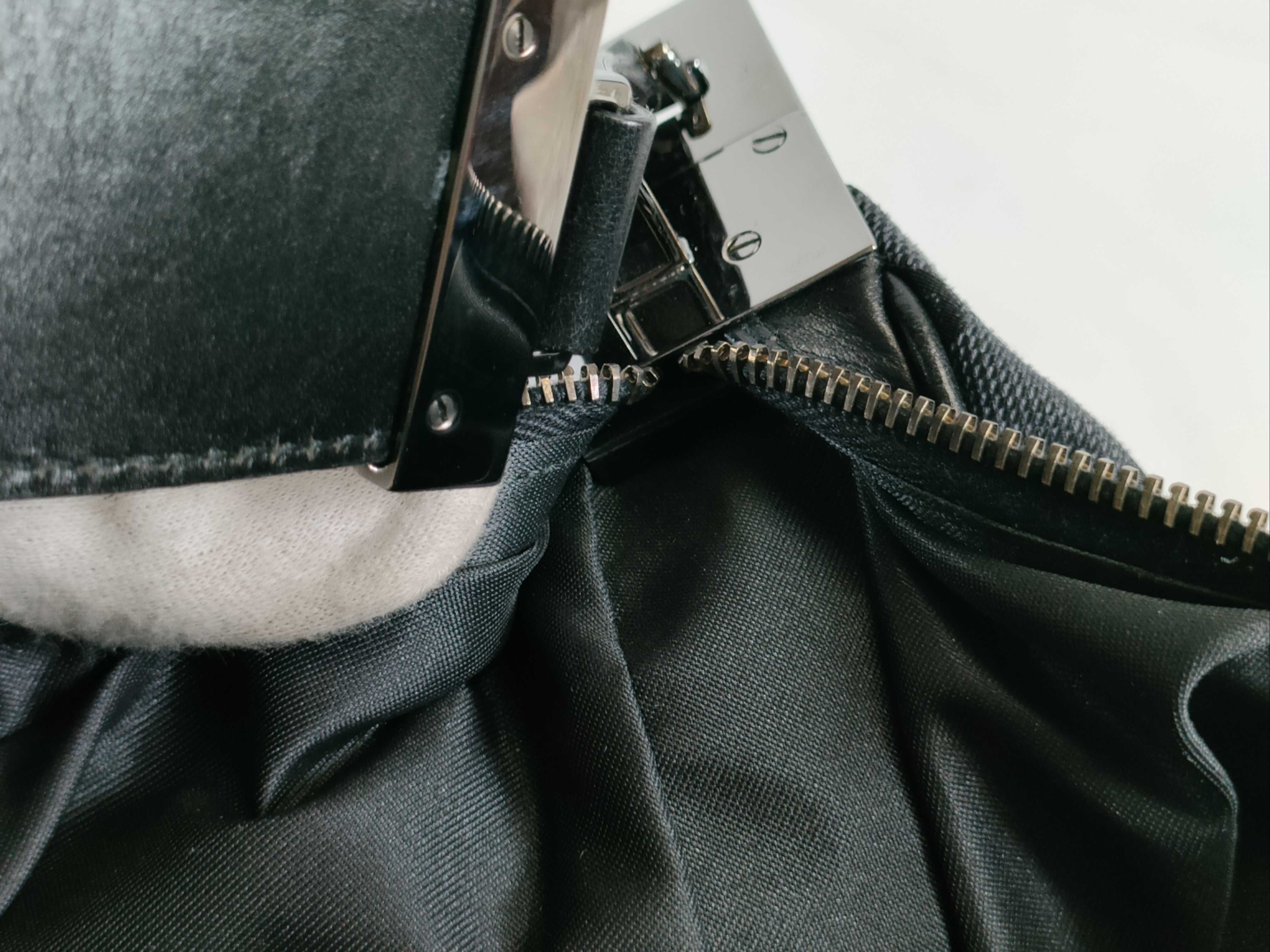 GG Canvas One-Shoulder Bag 001.3341 Shoulder Bag — view 14