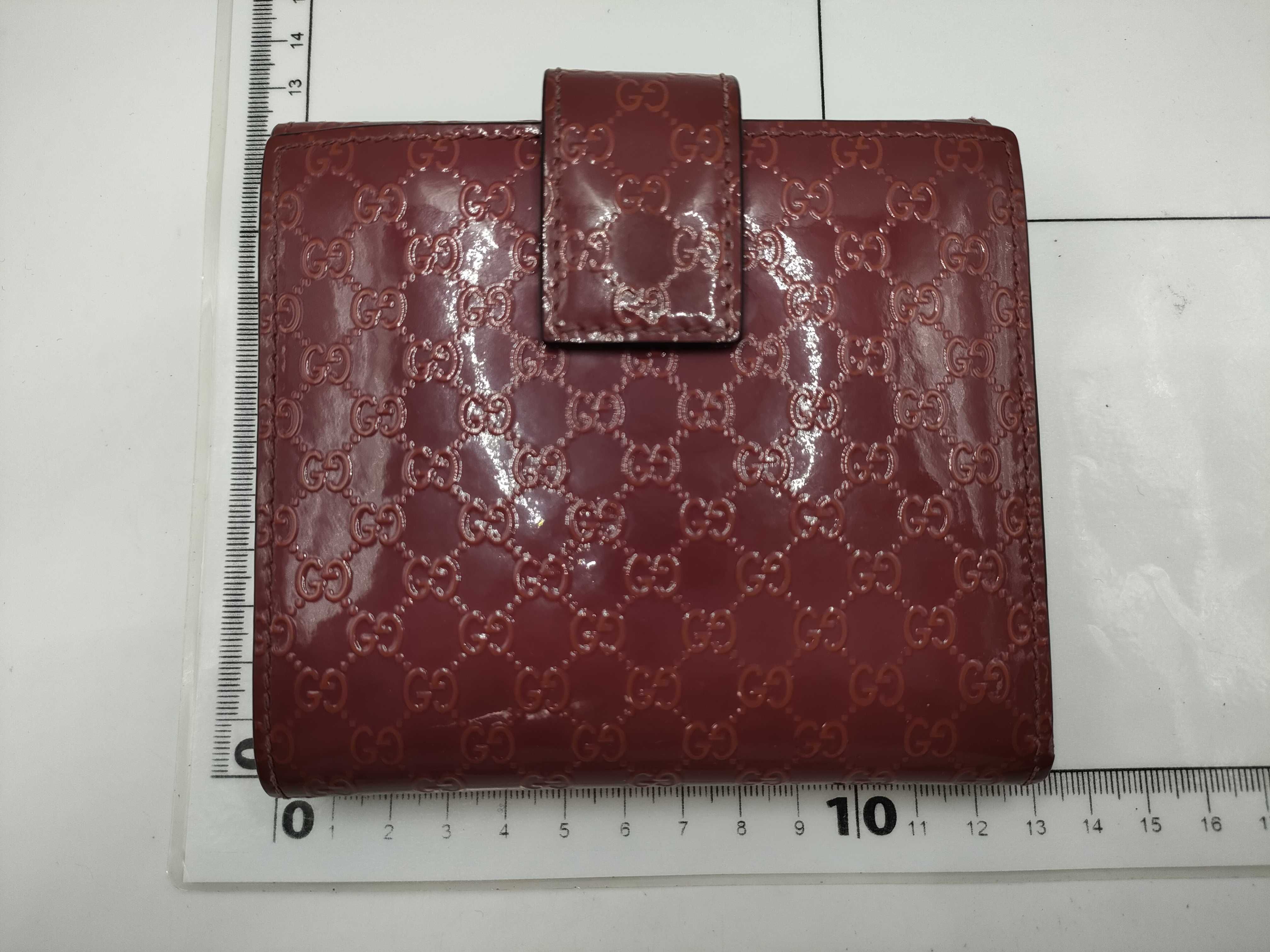 GG 245727 / Folding Wallet — view 2