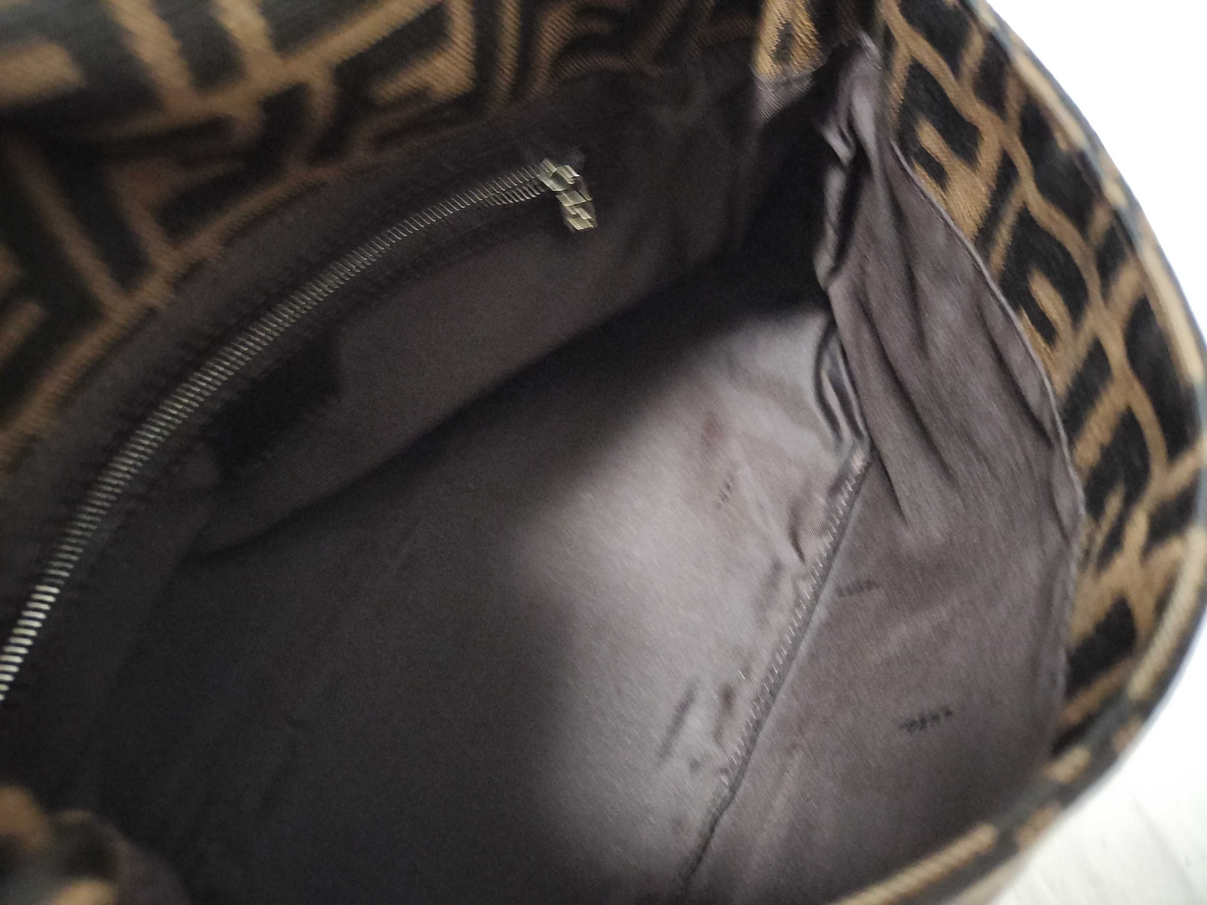 Mamma Fendi Mamma Shoulder Bag — view 10
