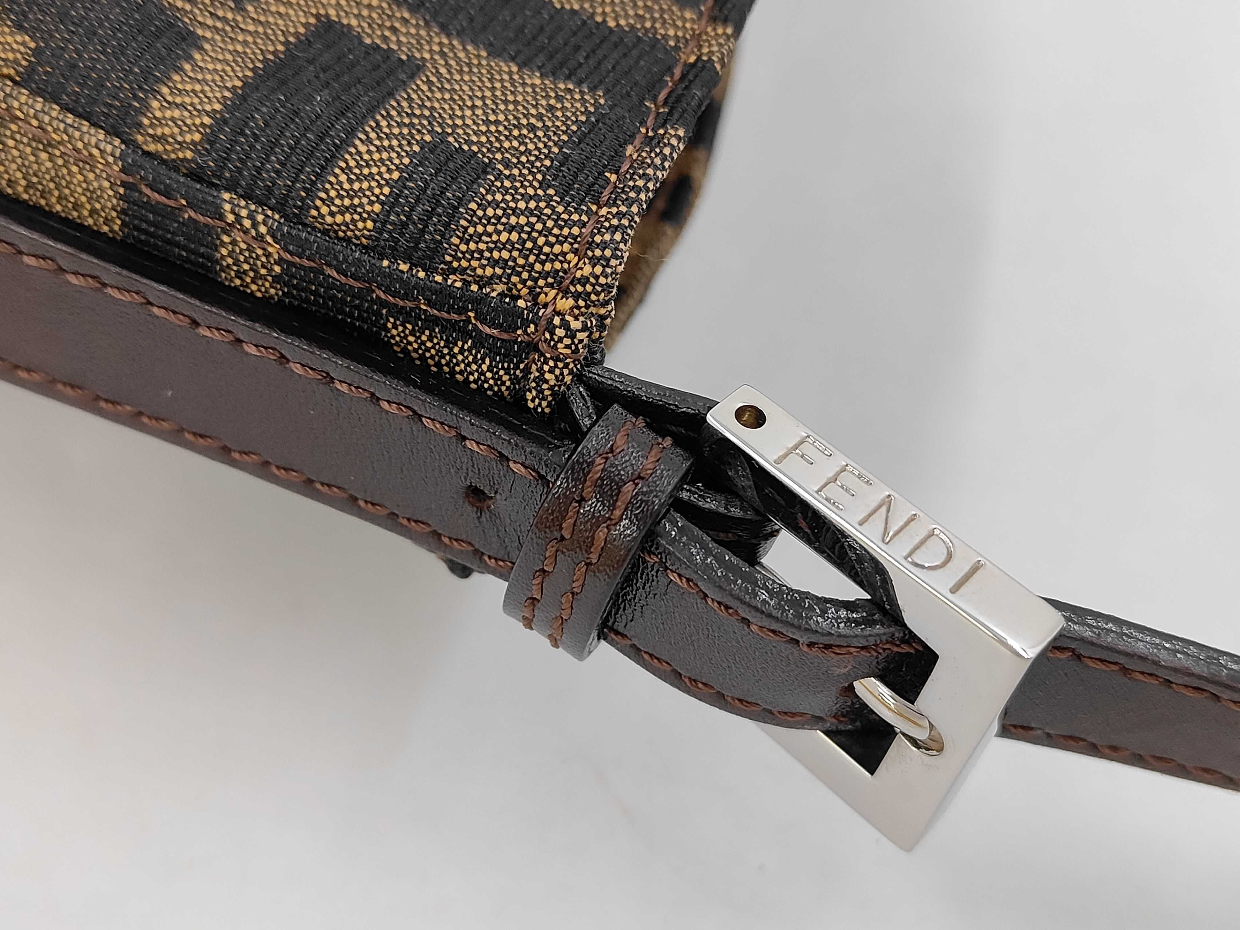 Mamma Bucket Crescent-shaped Zucca Pattern One-Shoulder Bag — view 5