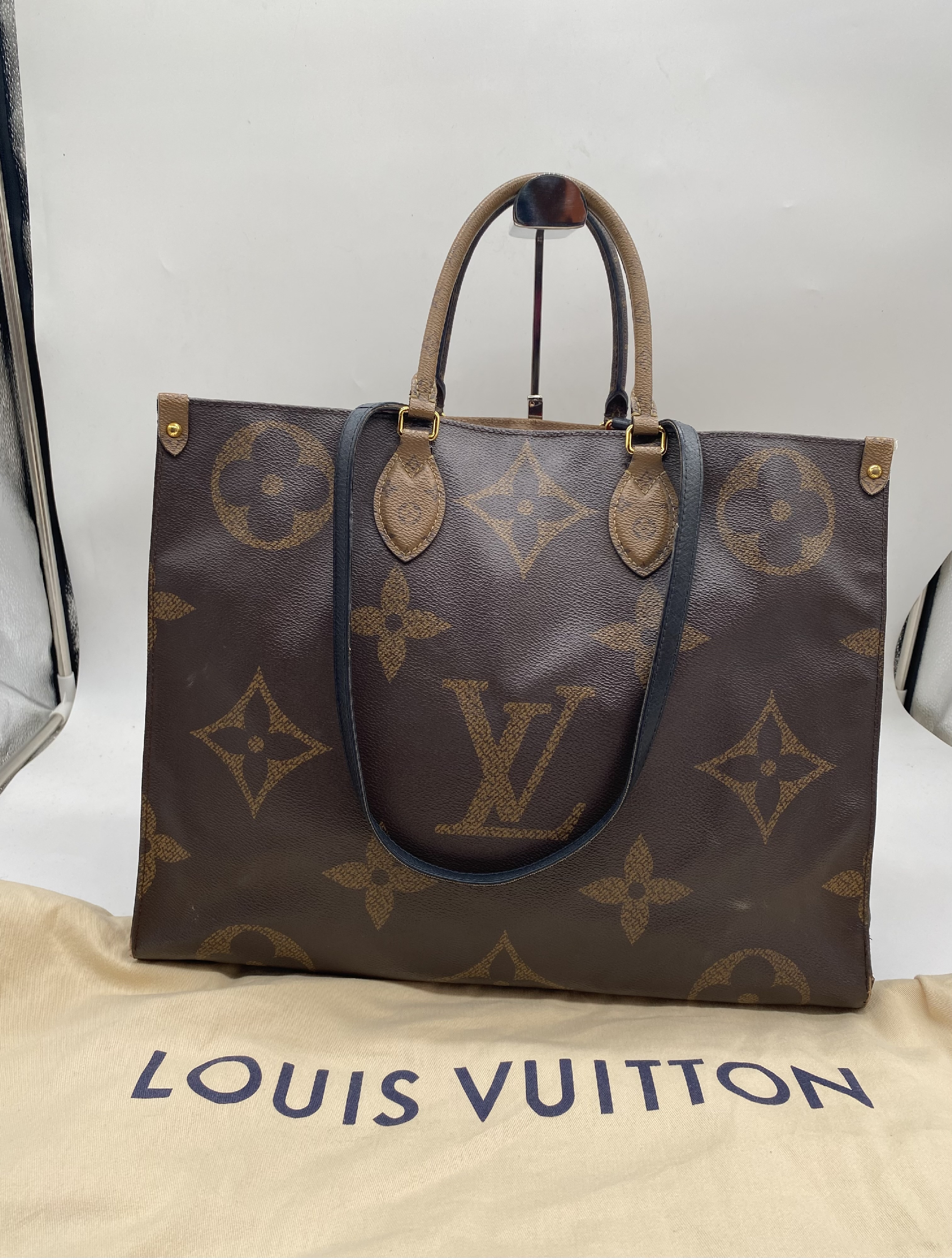 Monogram Giant OnTheGo GM Handbag M44576 Tote Bag