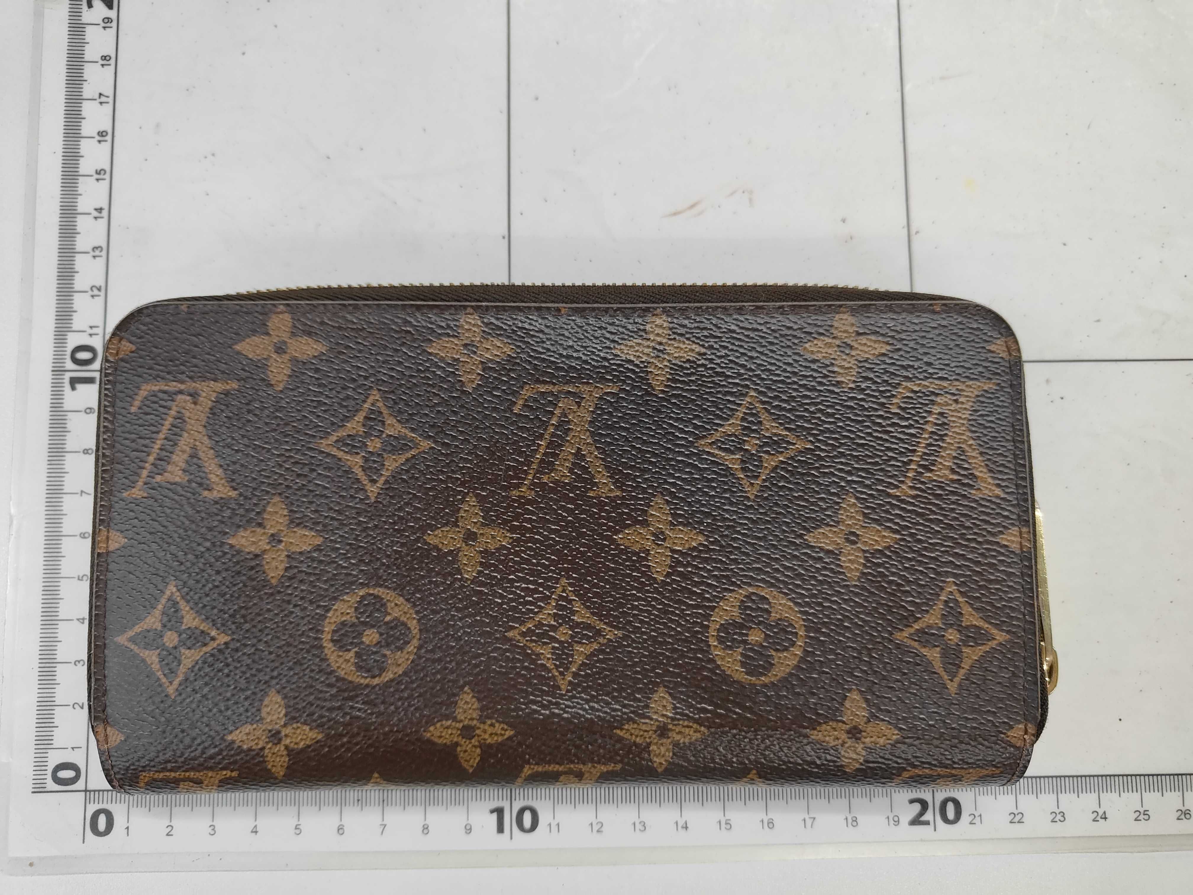 Monogram Zippy Wallet MI2178 Wallet — view 2