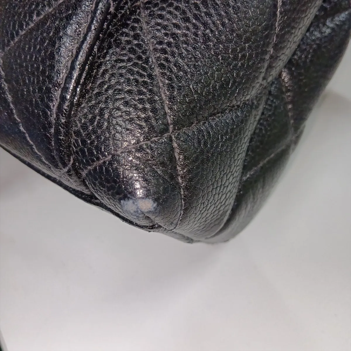 Matelassé Caviar Skin Chain Tote Bag, Black with Gold Hardware, 4370852, Series 4 — view 14