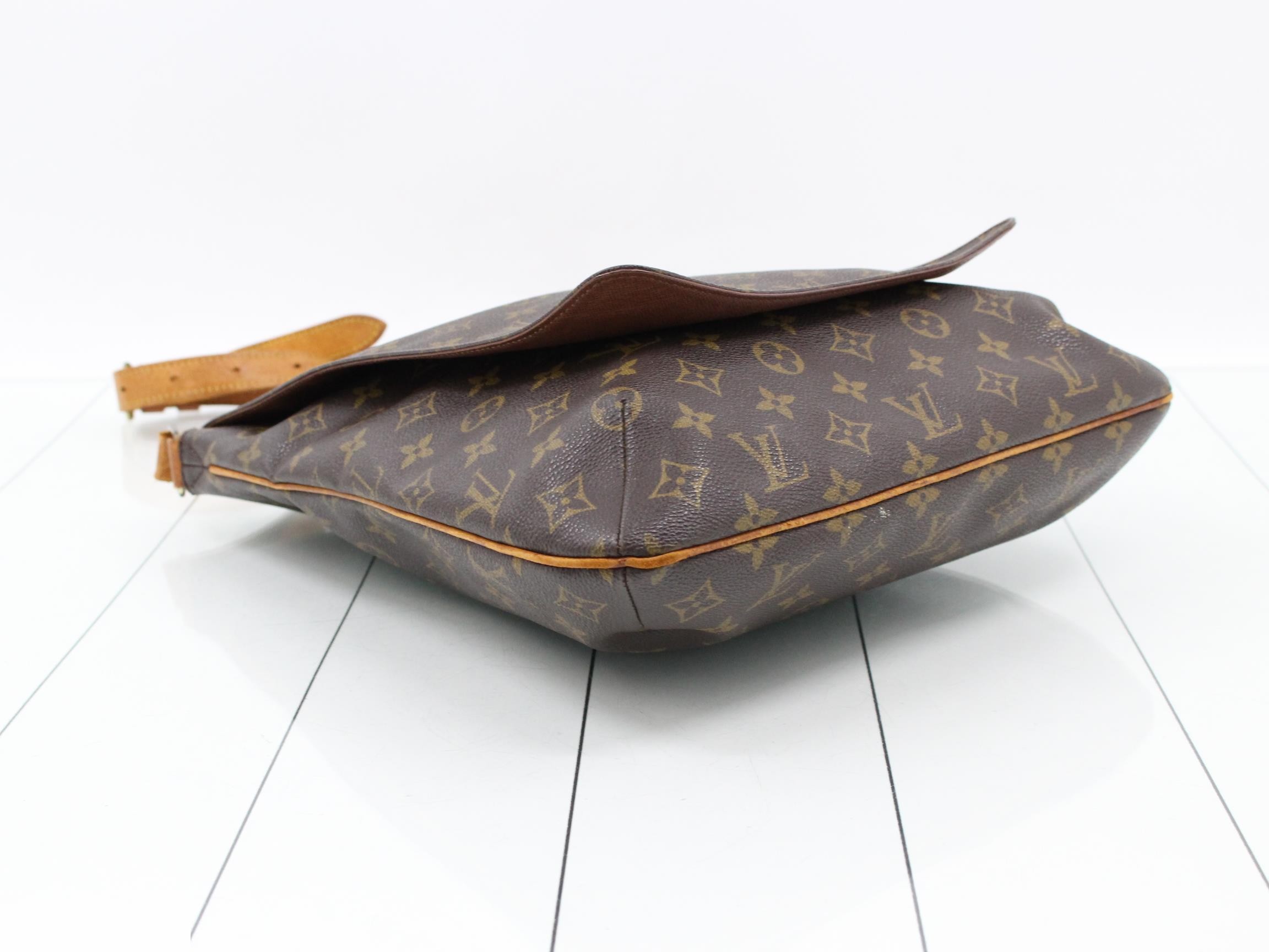 Monogram Musette — view 5