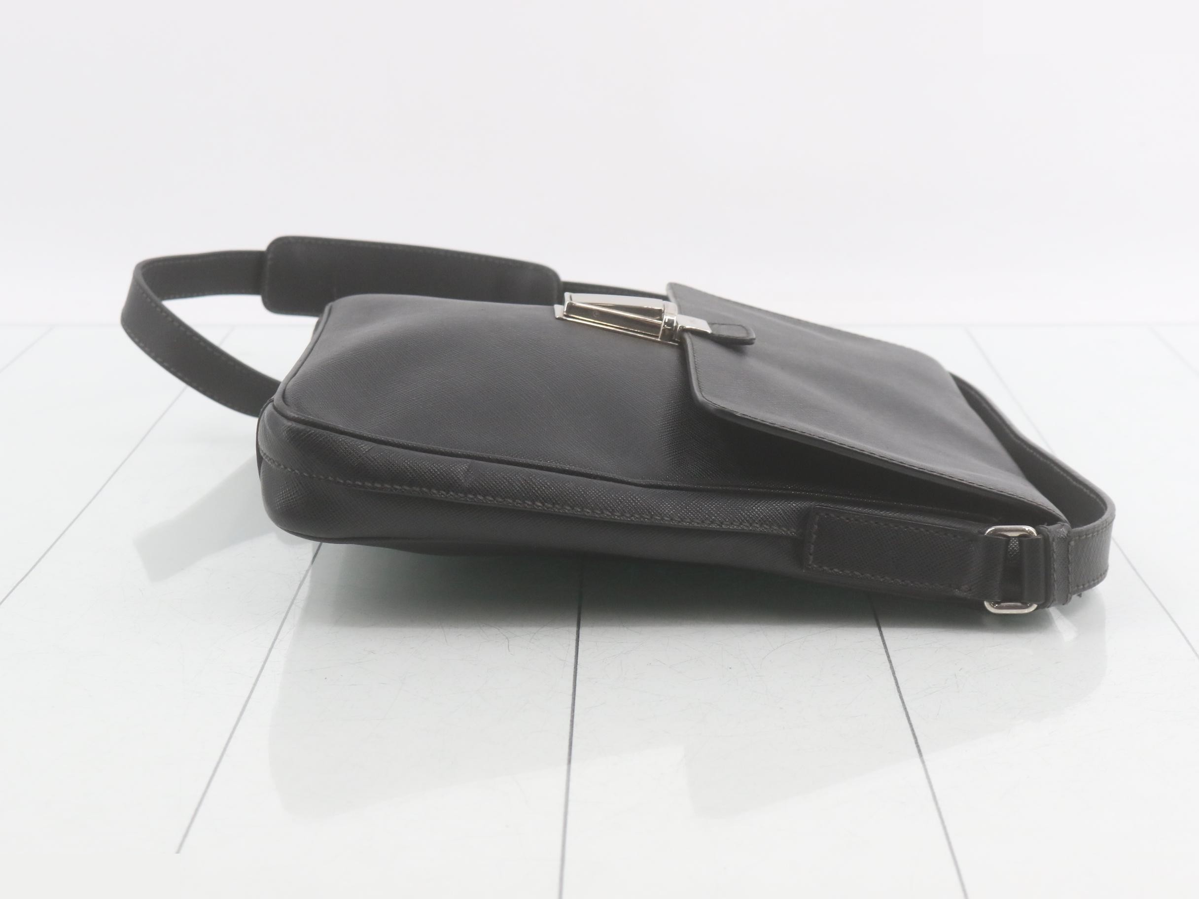 Shoulder bag, black leather — view 3