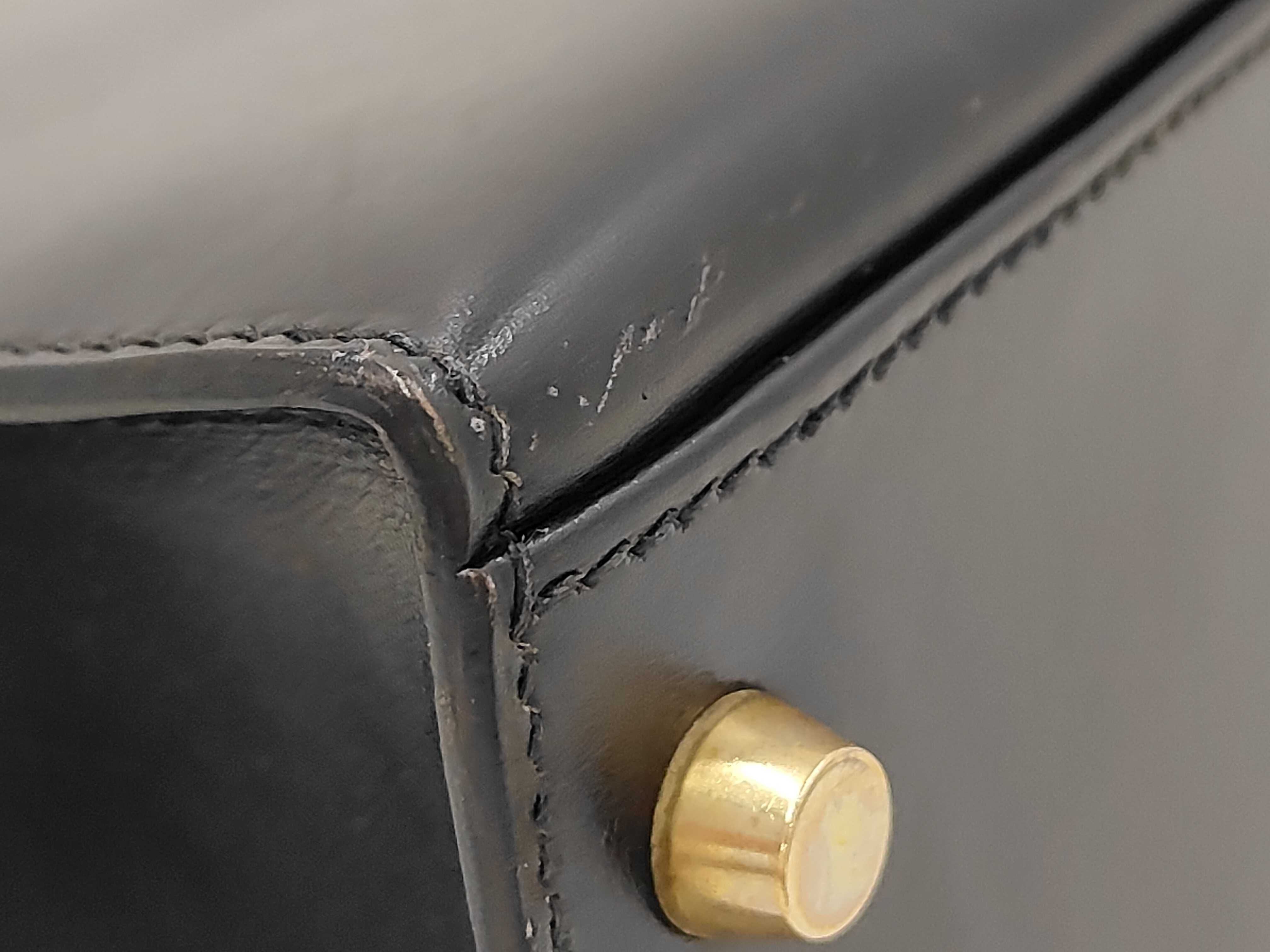 Kelly 32 Handbag, E Box Calf Leather, Black, Gold Hardware — view 4