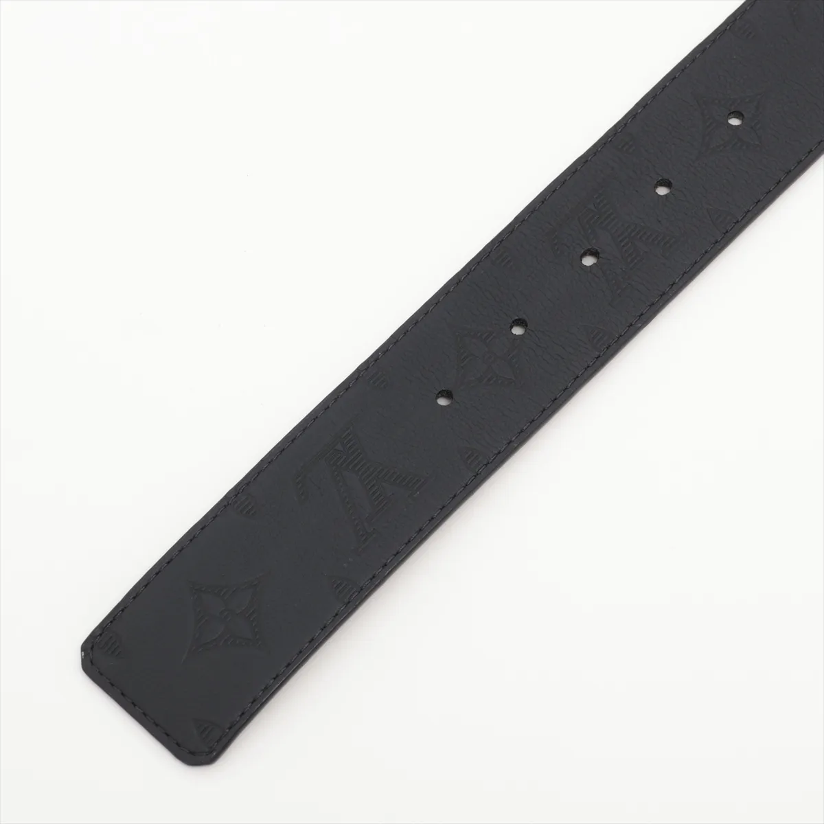 M0717 LV Shadow Reversible Belt BC4225, size 85, leather x metal, black. Features: enlarged holes, — view 3