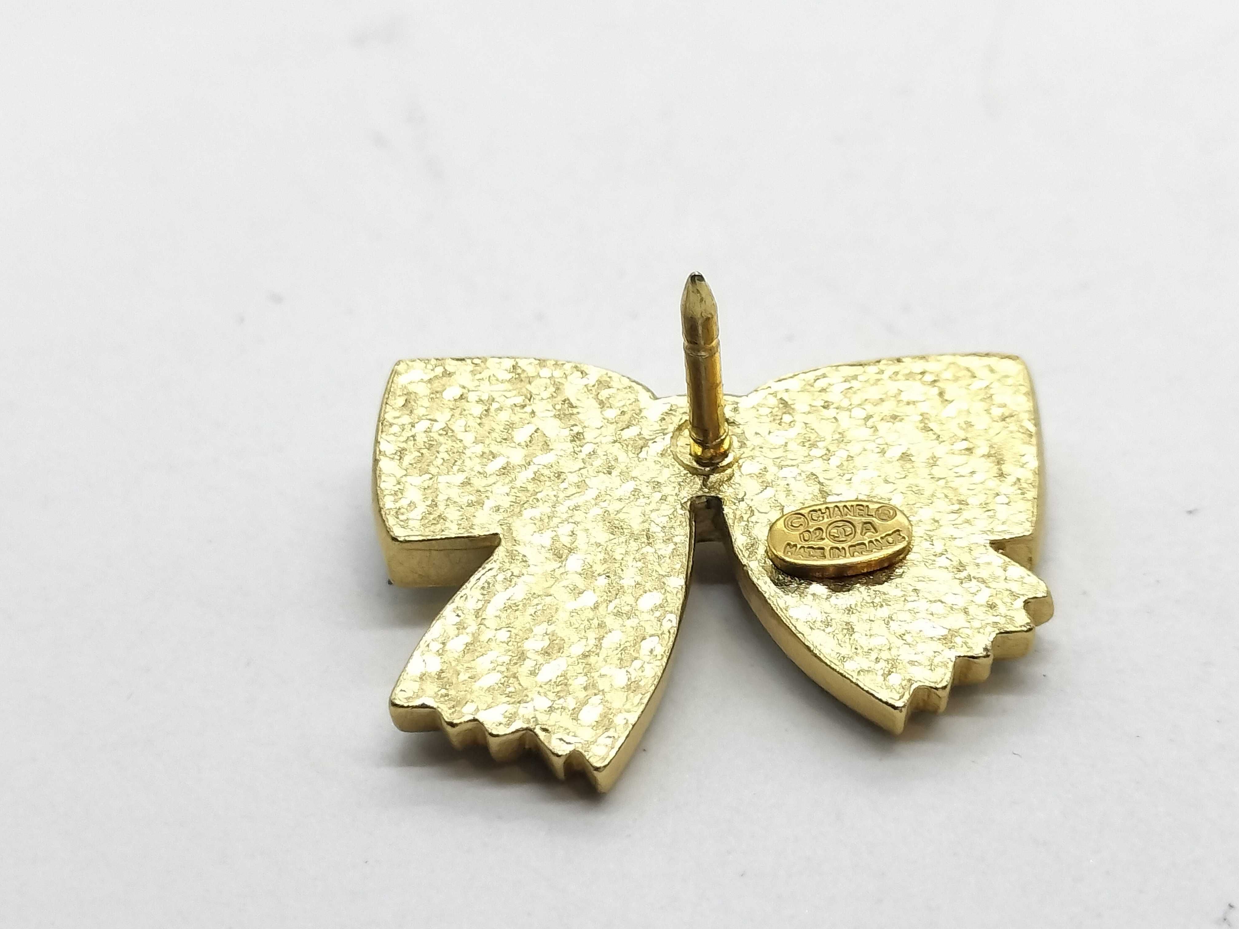 02A Pin Brooch Ribbon Large Brooch — view 5