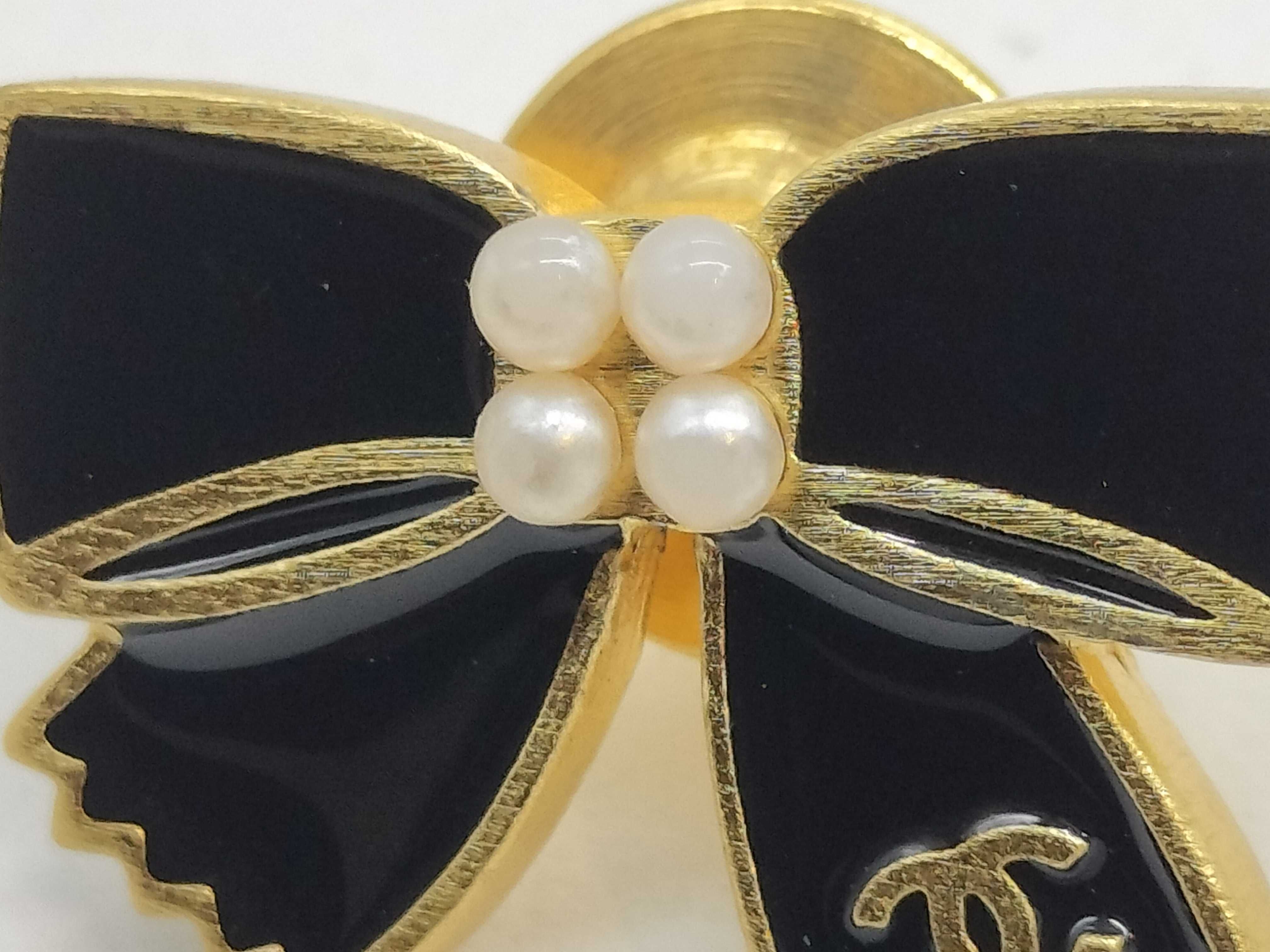 02A Pin Brooch Ribbon Large Brooch — view 9