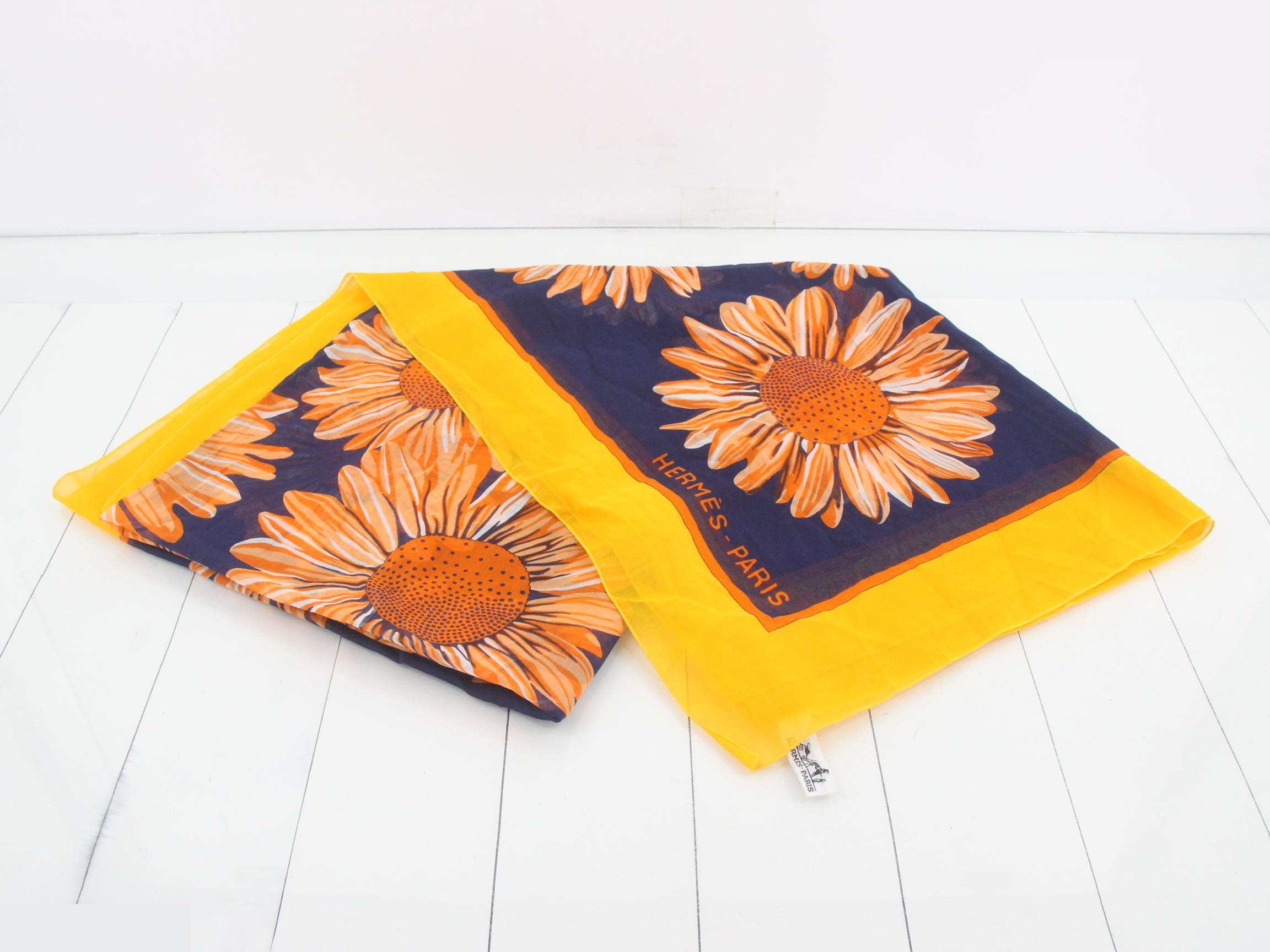 scarf — view 3