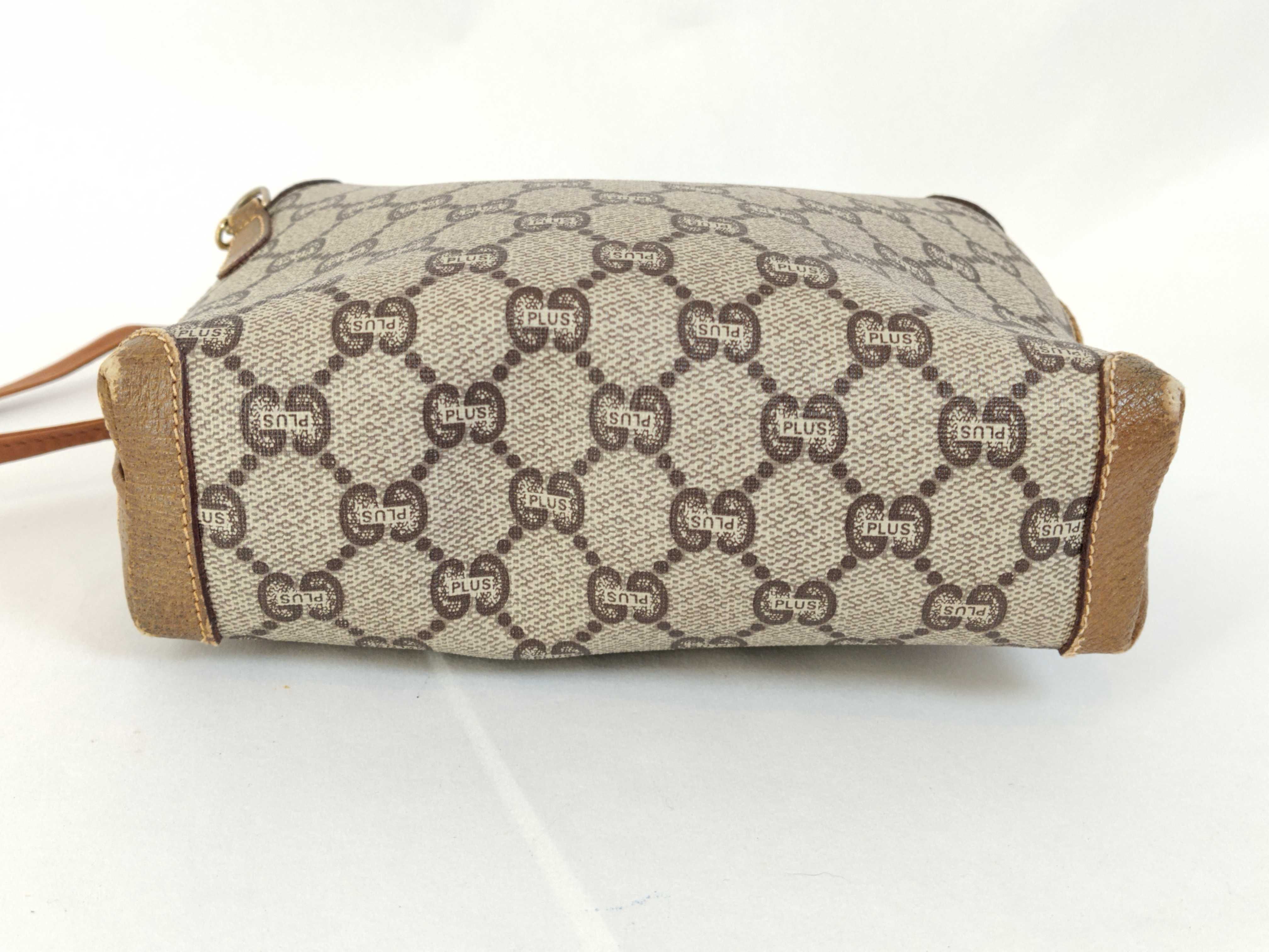 GG Supreme Gucci Plus Shoulder Bag — view 7