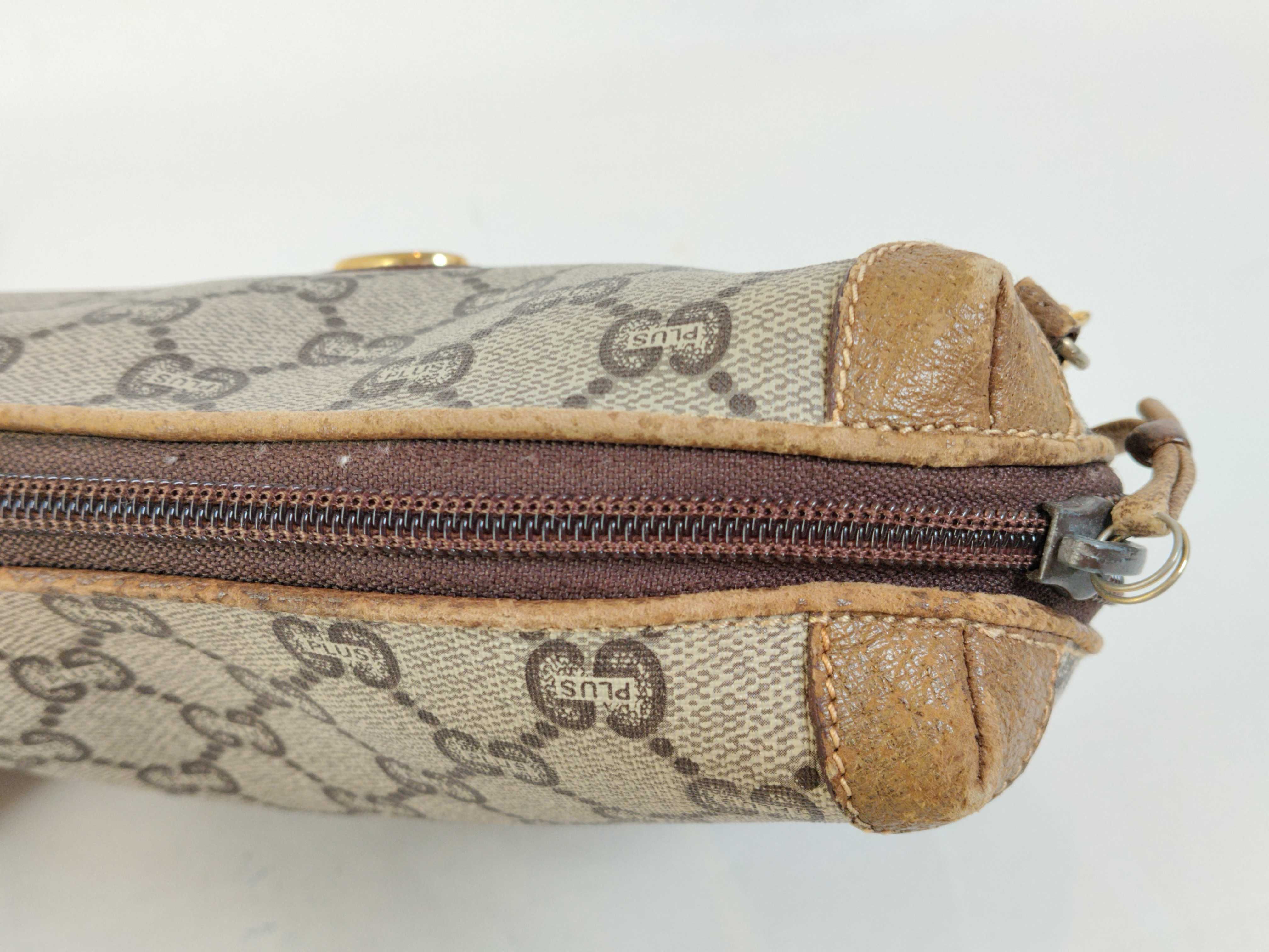 GG Supreme Gucci Plus Shoulder Bag — view 8