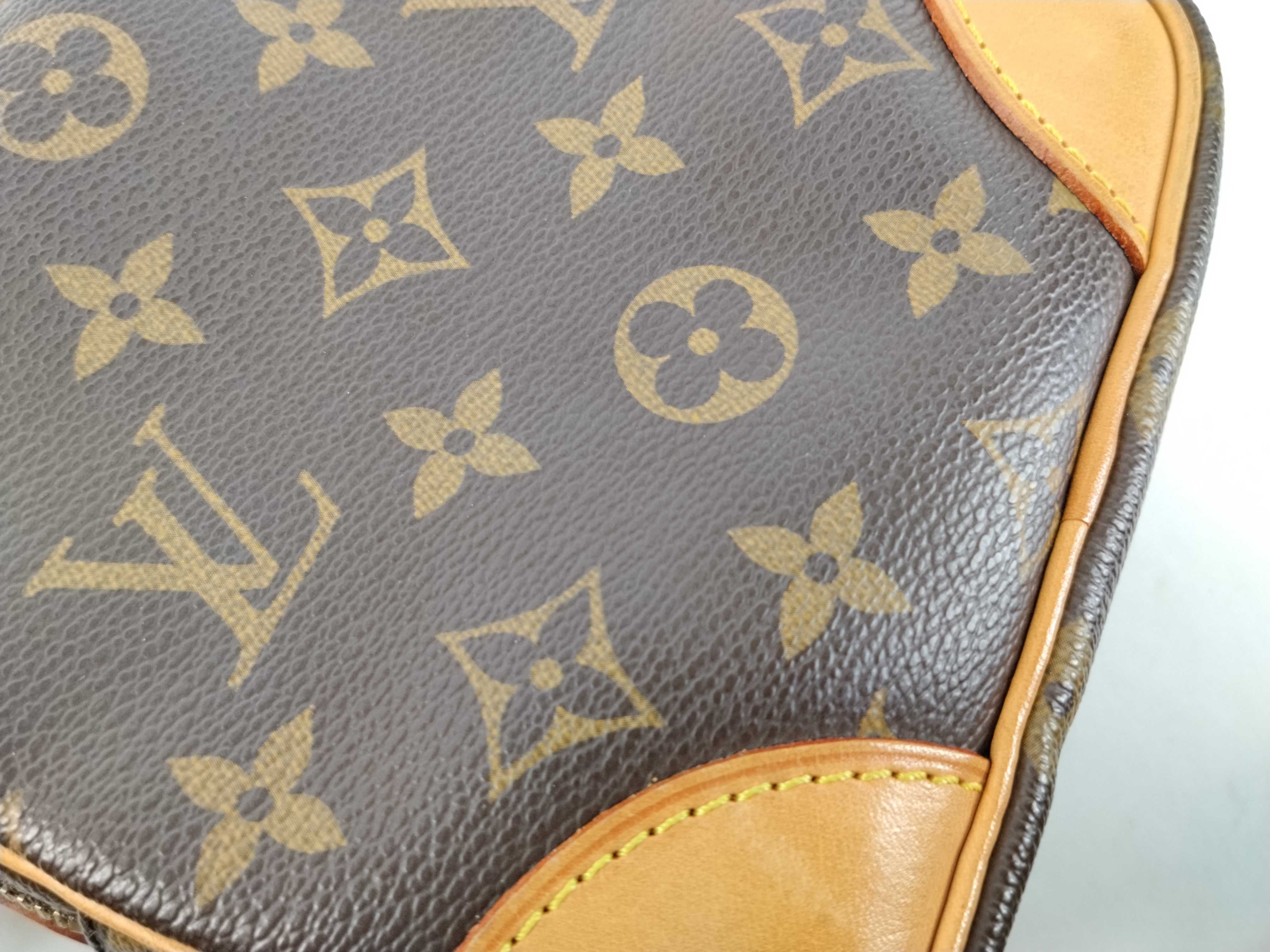 Monogram Louis Vuitton Amazon M45236 Monogram TJ0160 Shoulder Bag — view 14
