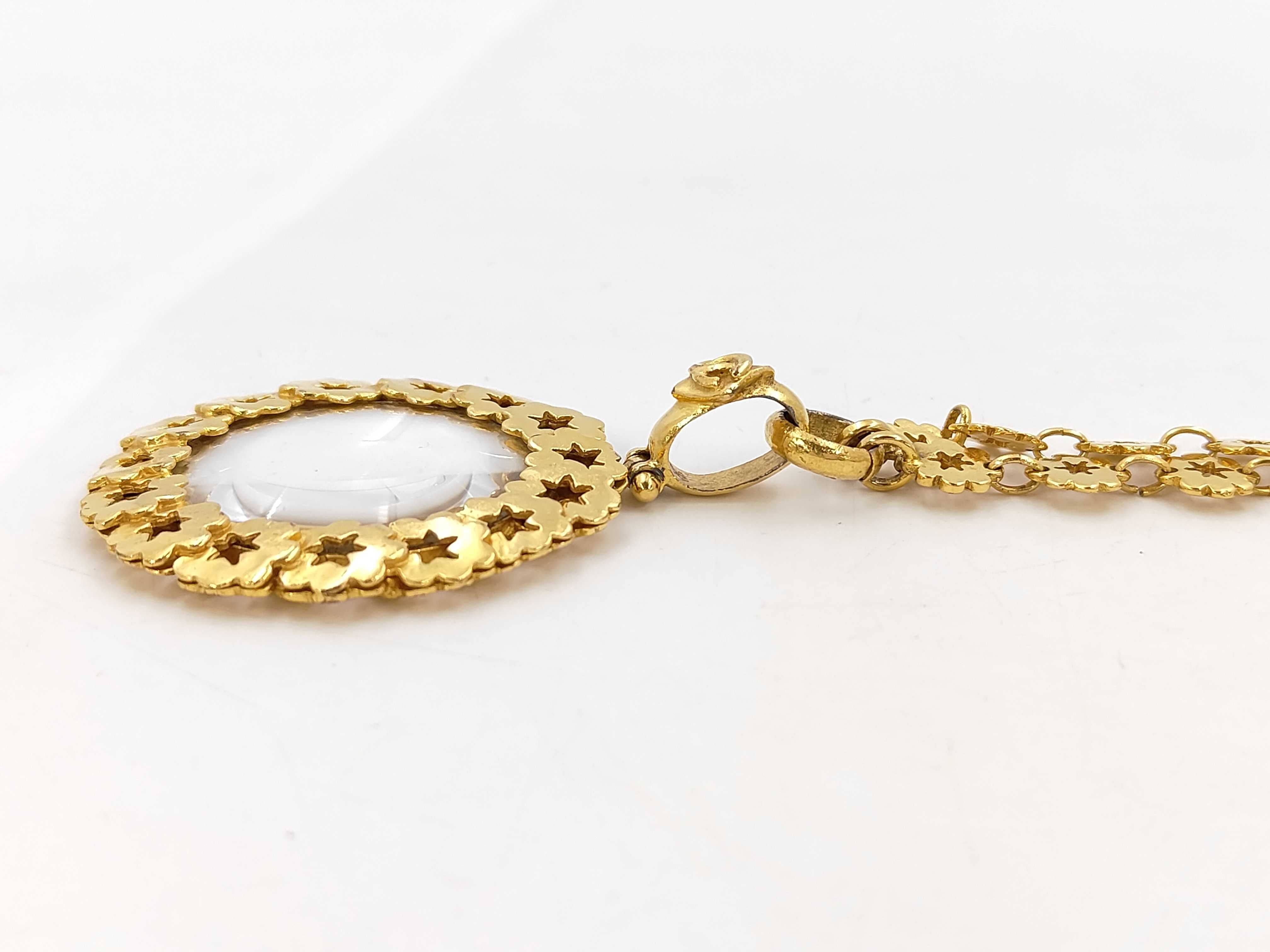 Necklace Chanel Vintage Necklace — view 2