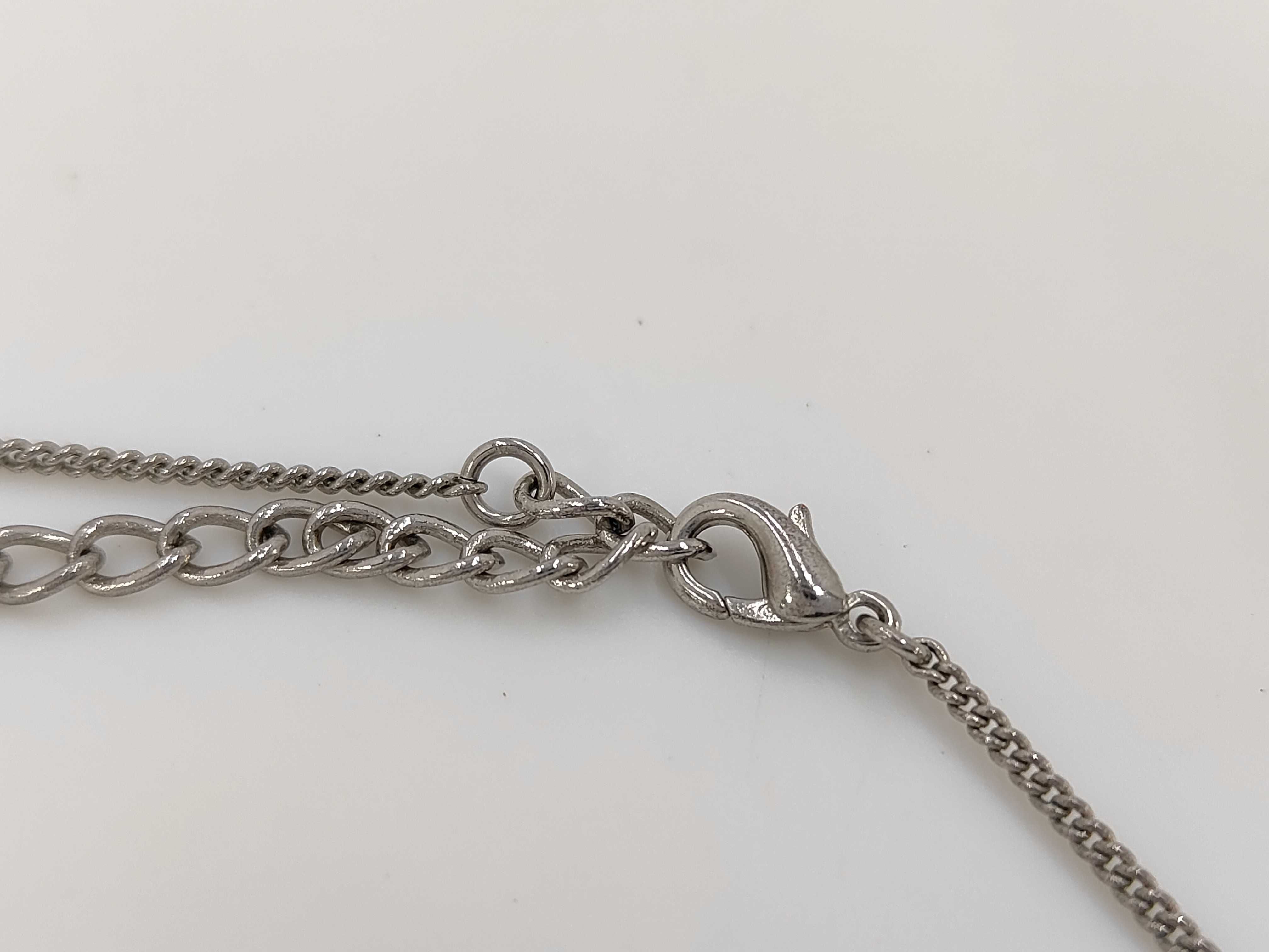 necklace — view 4