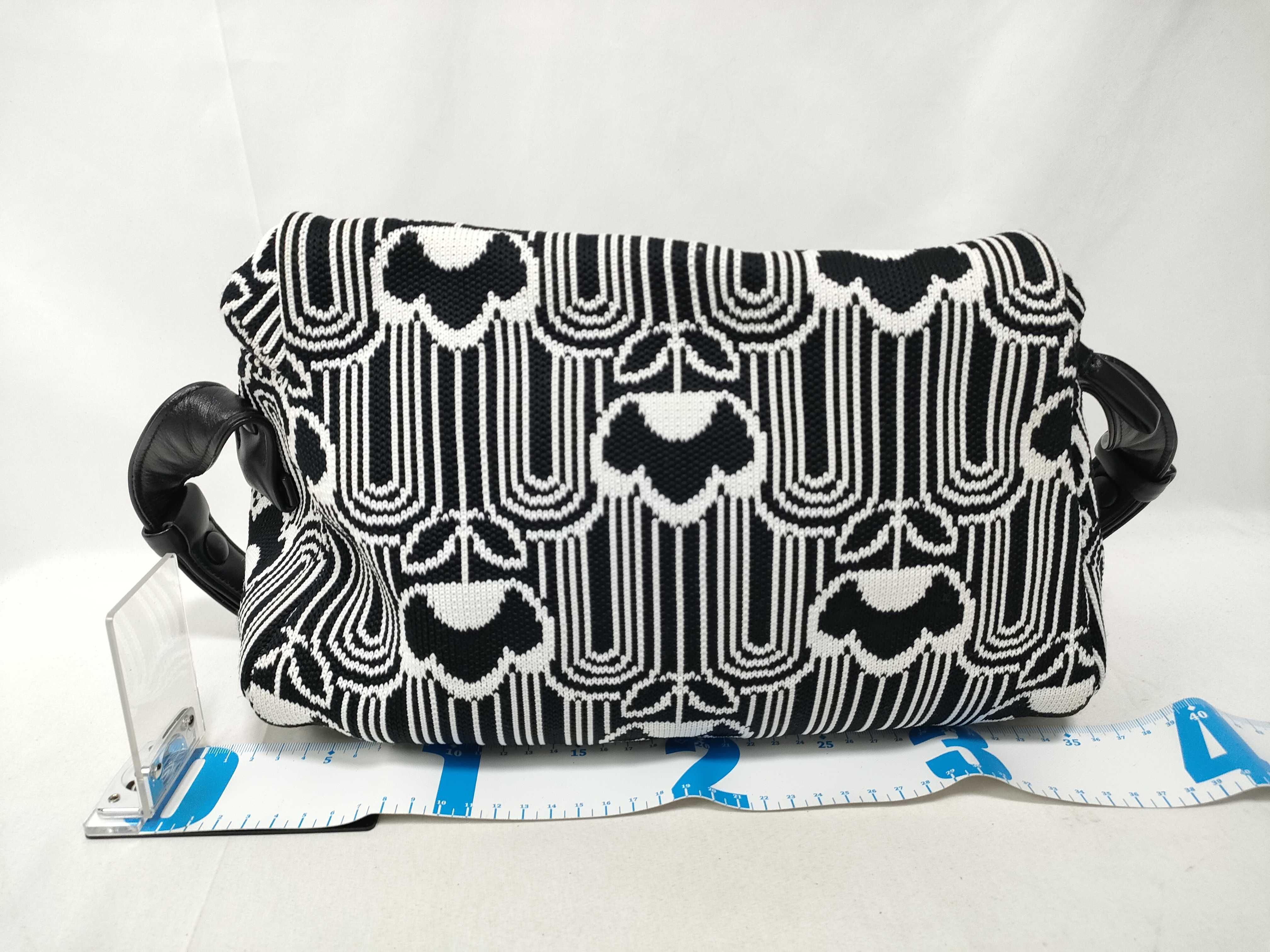 Signeau Shoulder Bag 1BC165 Black x White Jacquard x Leather Shoulder Bag — view 2