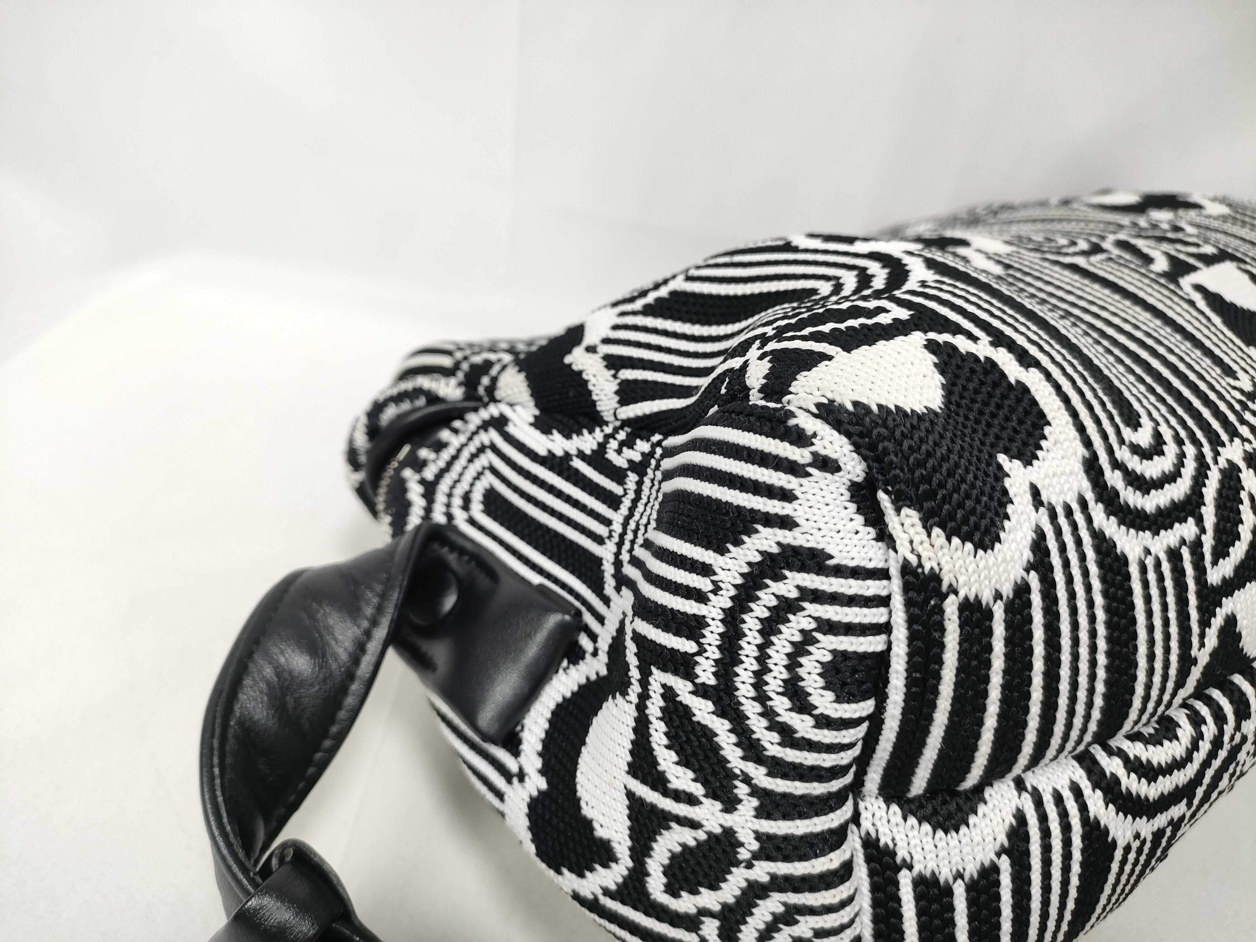 Signeau Shoulder Bag 1BC165 Black x White Jacquard x Leather Shoulder Bag — view 4