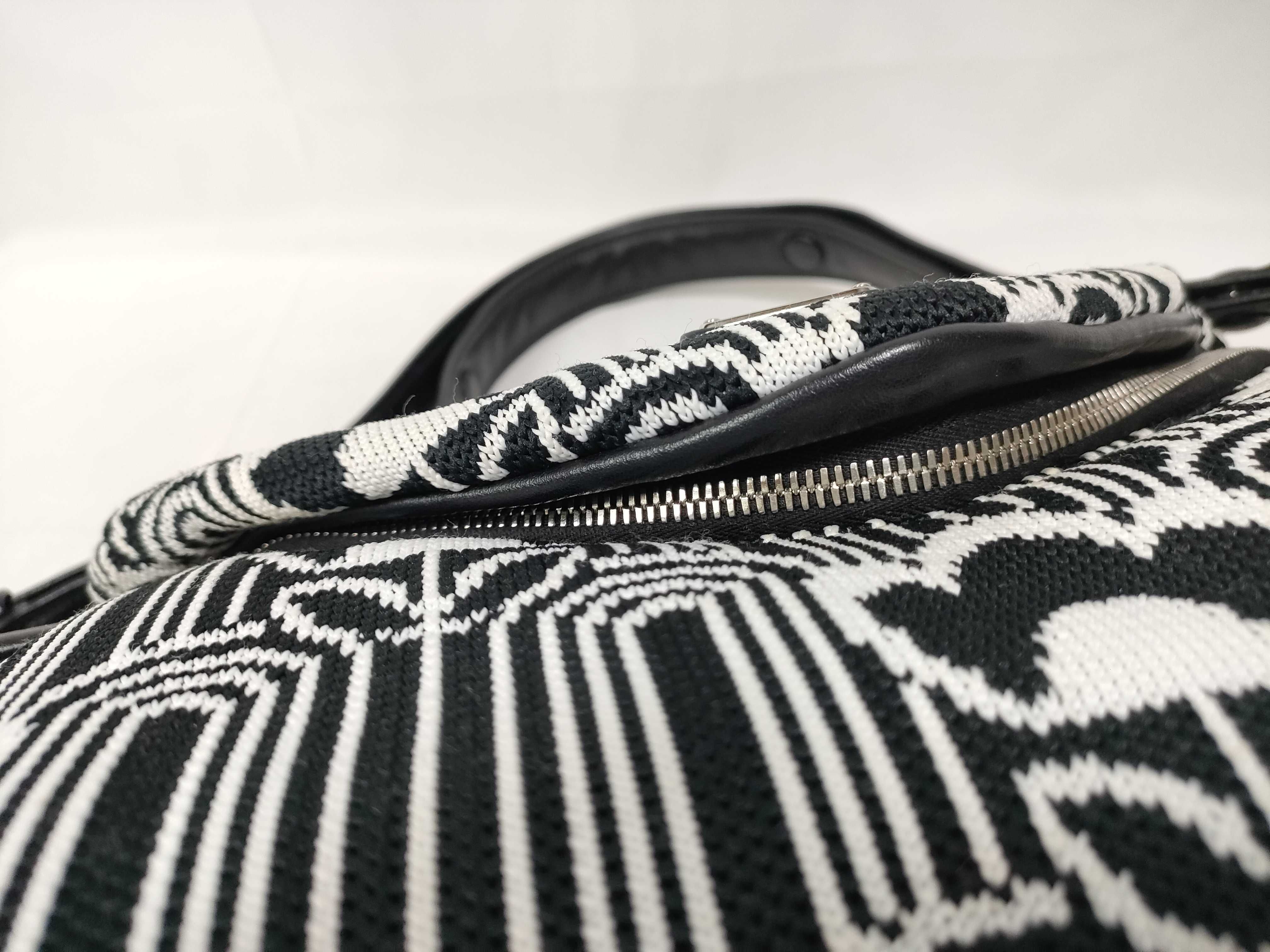 Signeau Shoulder Bag 1BC165 Black x White Jacquard x Leather Shoulder Bag — view 9