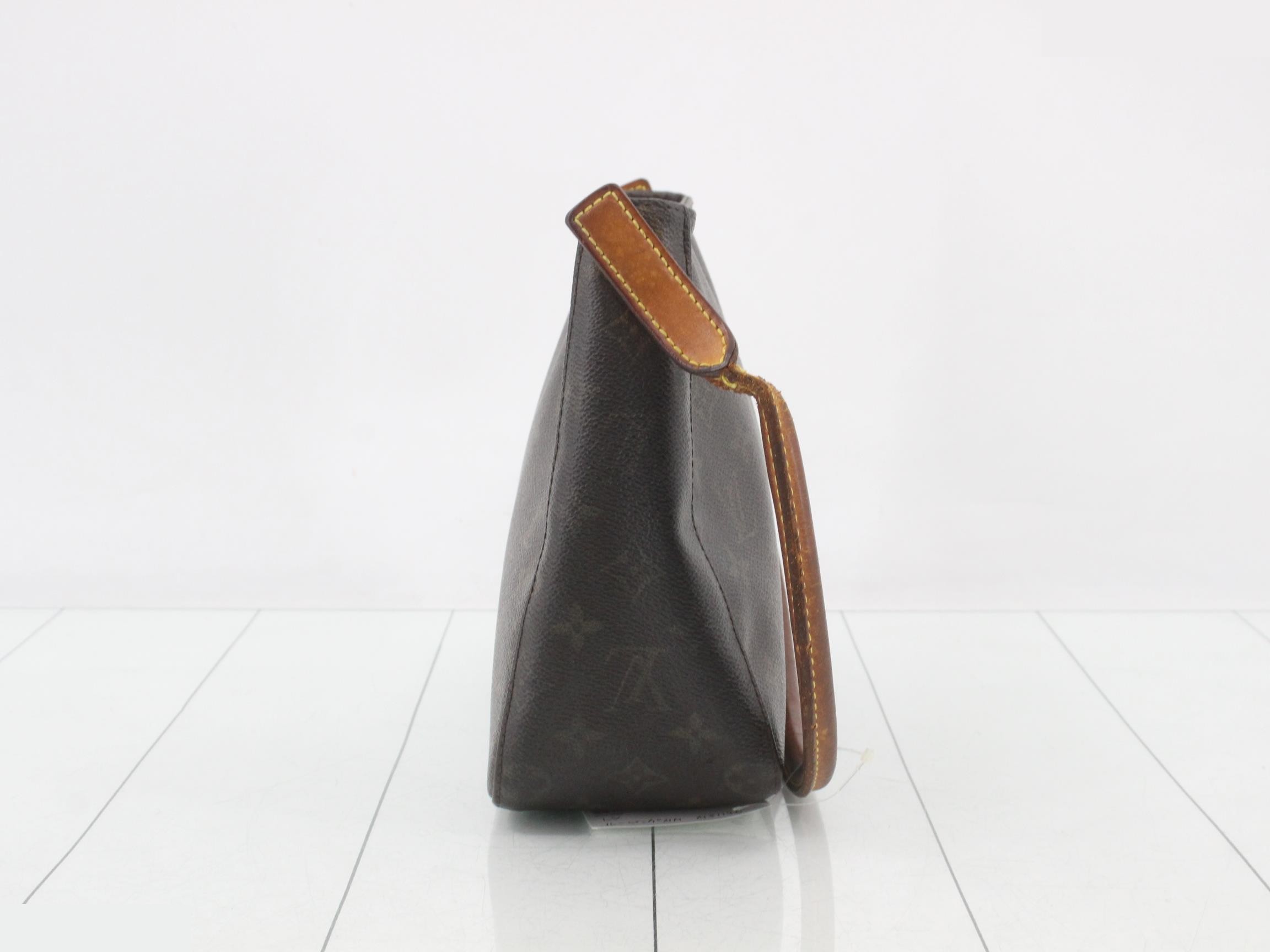 Monogram Looping MM Shoulder Bag — view 3