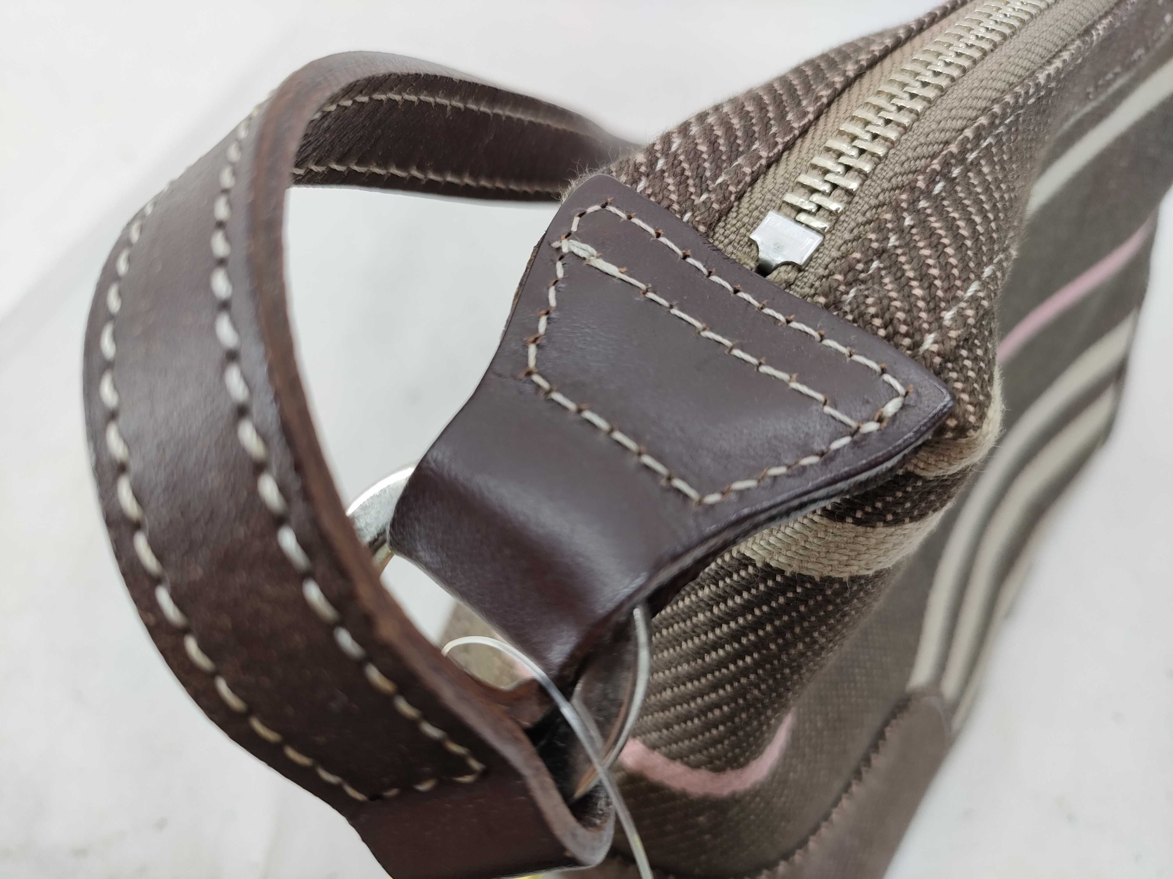 Blue Label Shoulder Bag — view 4