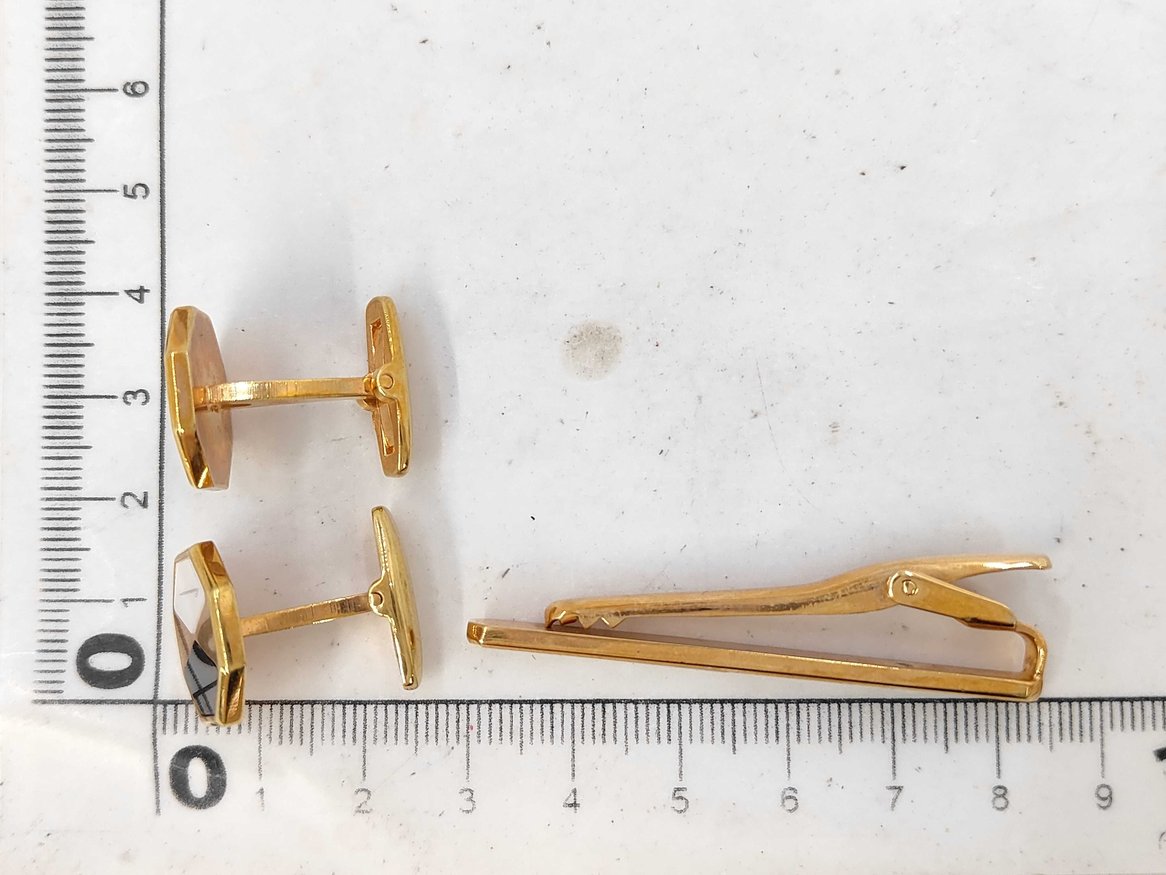Octagon Gold Tie Pin and Cufflink Set — view 5