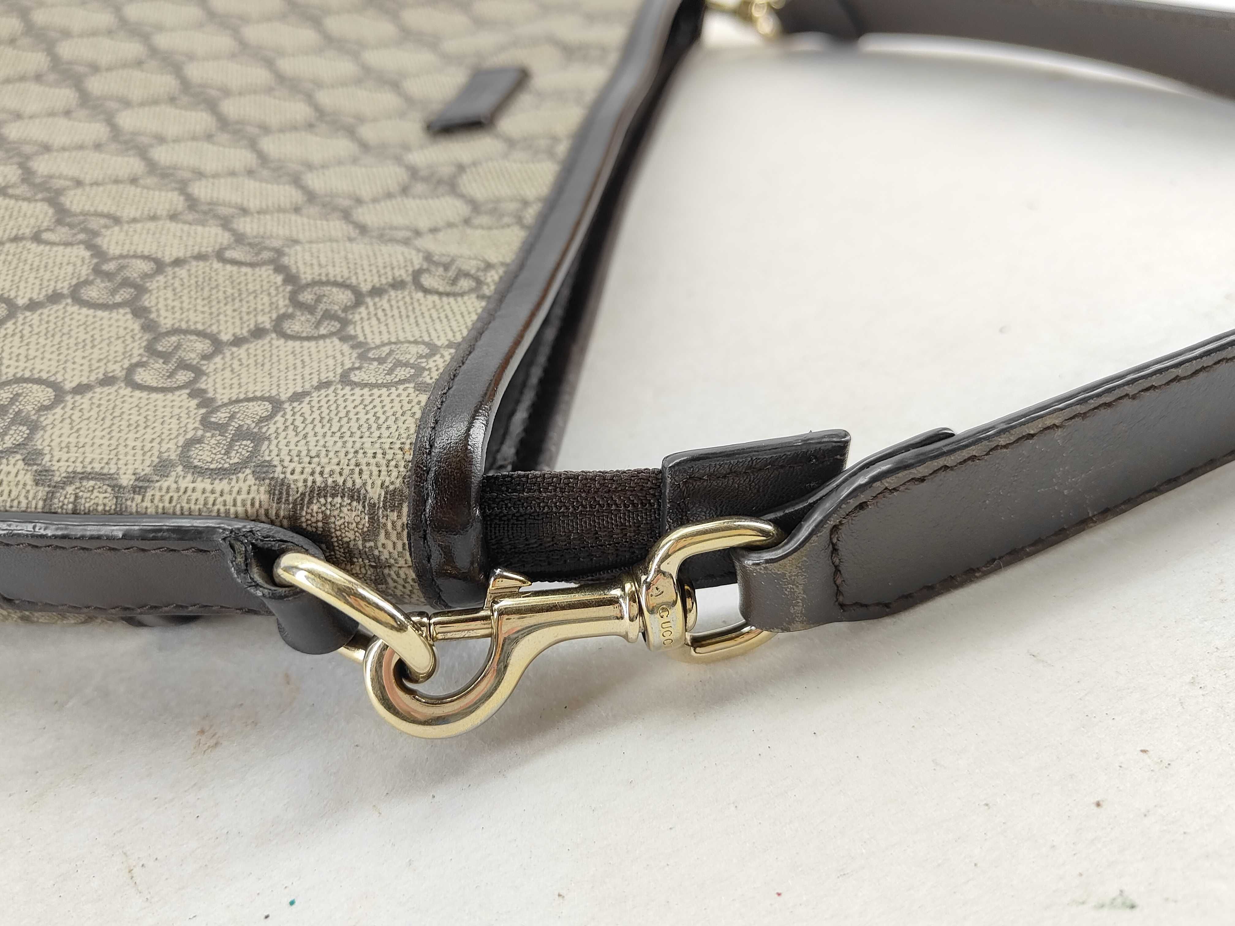 GG Supreme Shoulder Bag — view 5