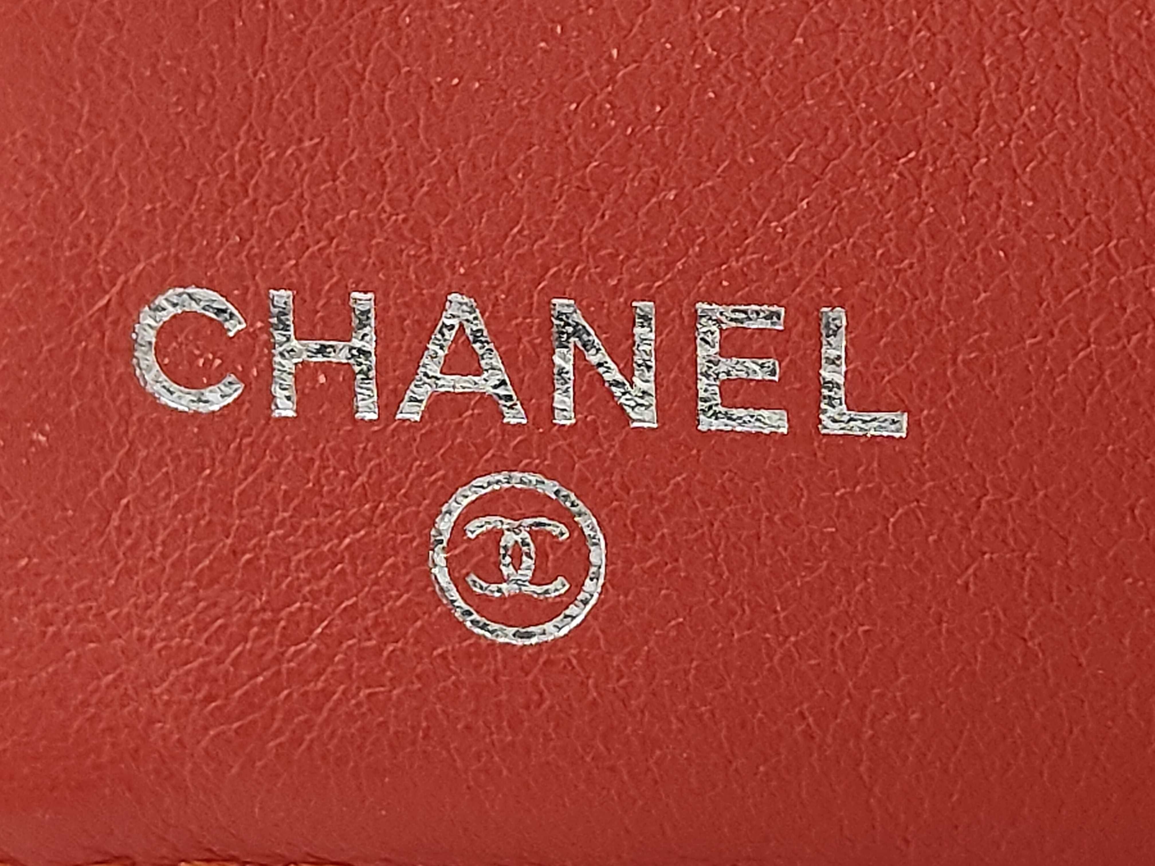 wallet — view 5