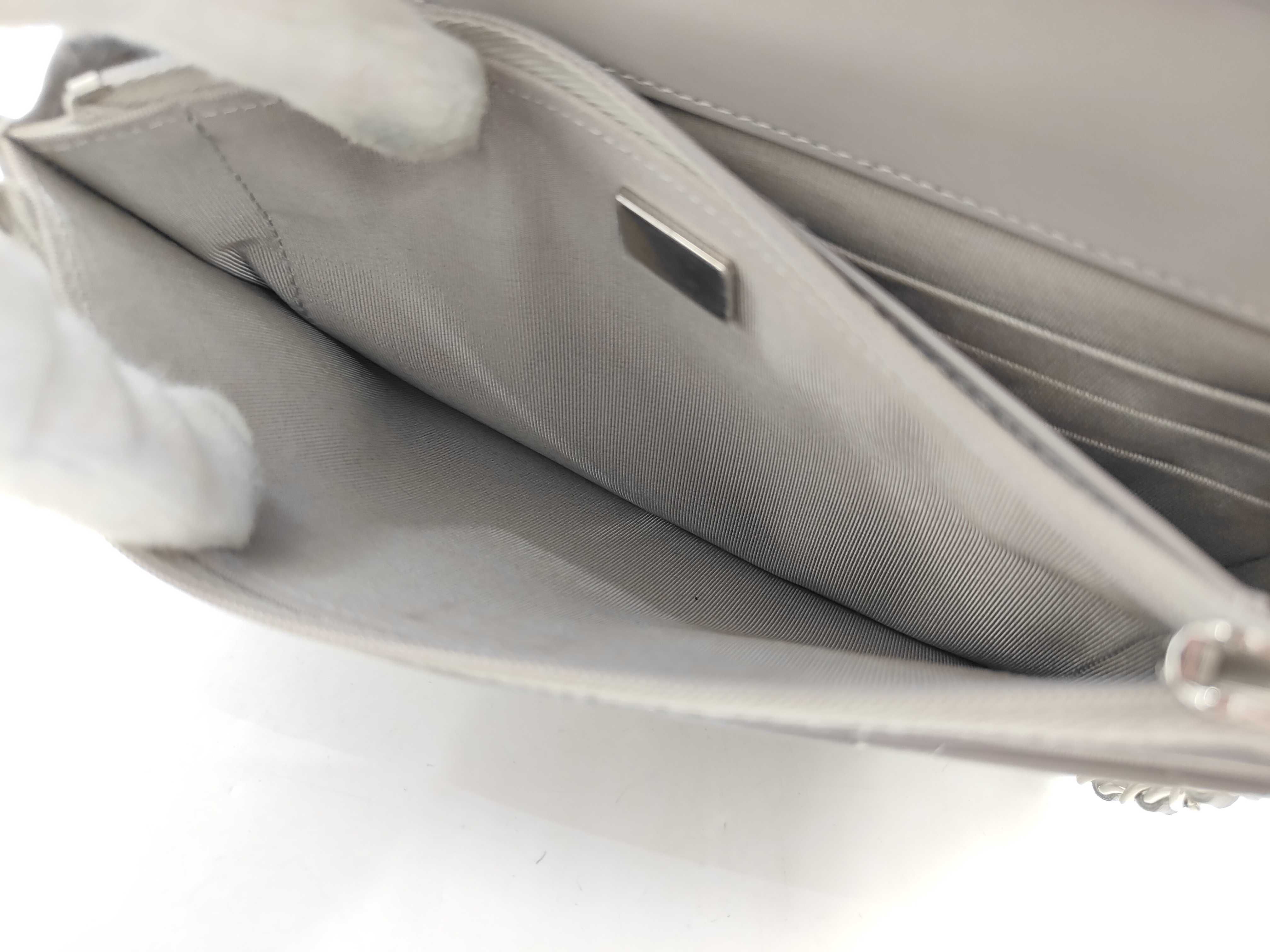 Matelassé Chain Wallet Shoulder Bag — view 12