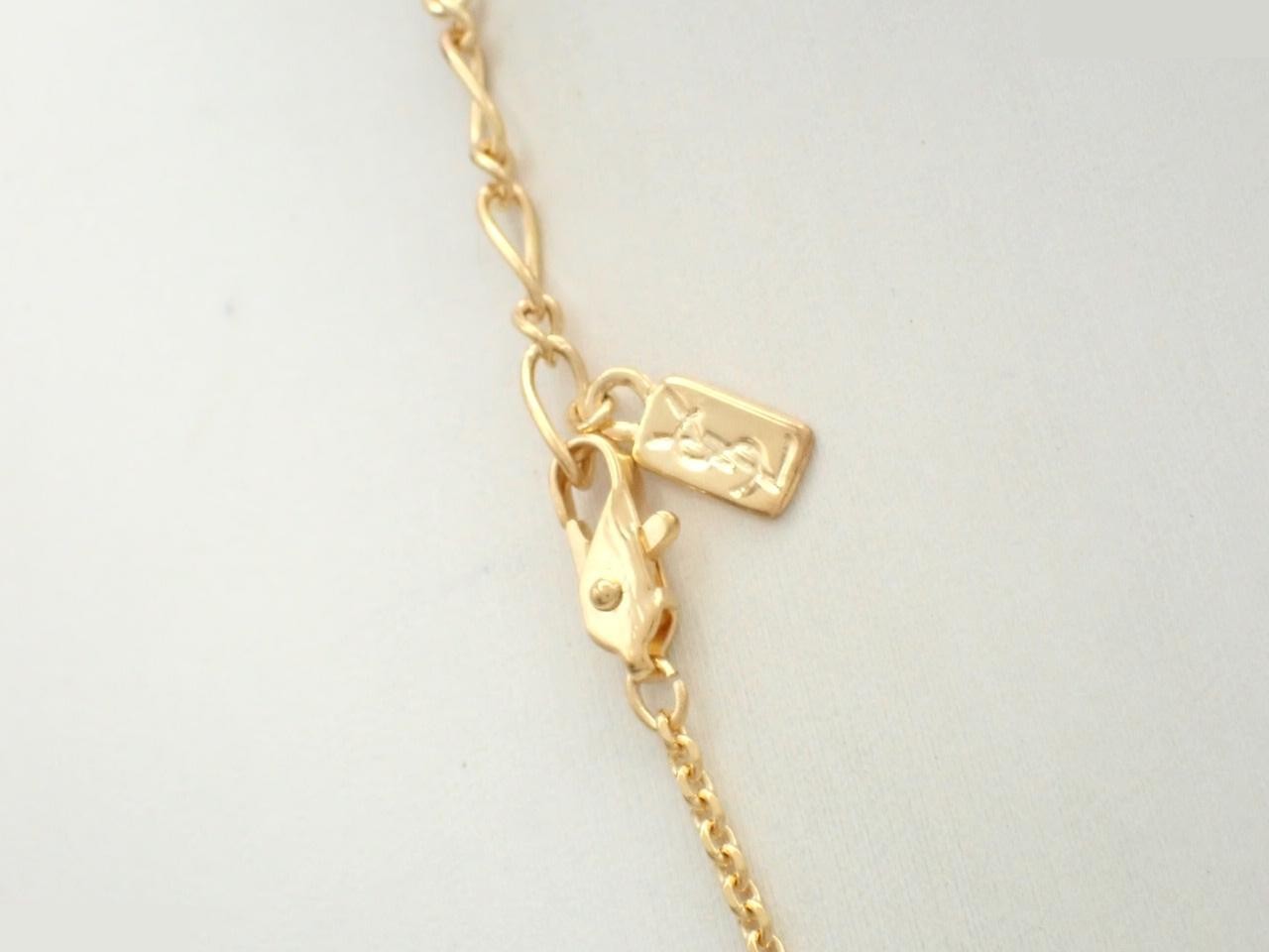 Other line: Precious metals, necklaces, pendants, neck circumference approximately 51 cm. — view 2