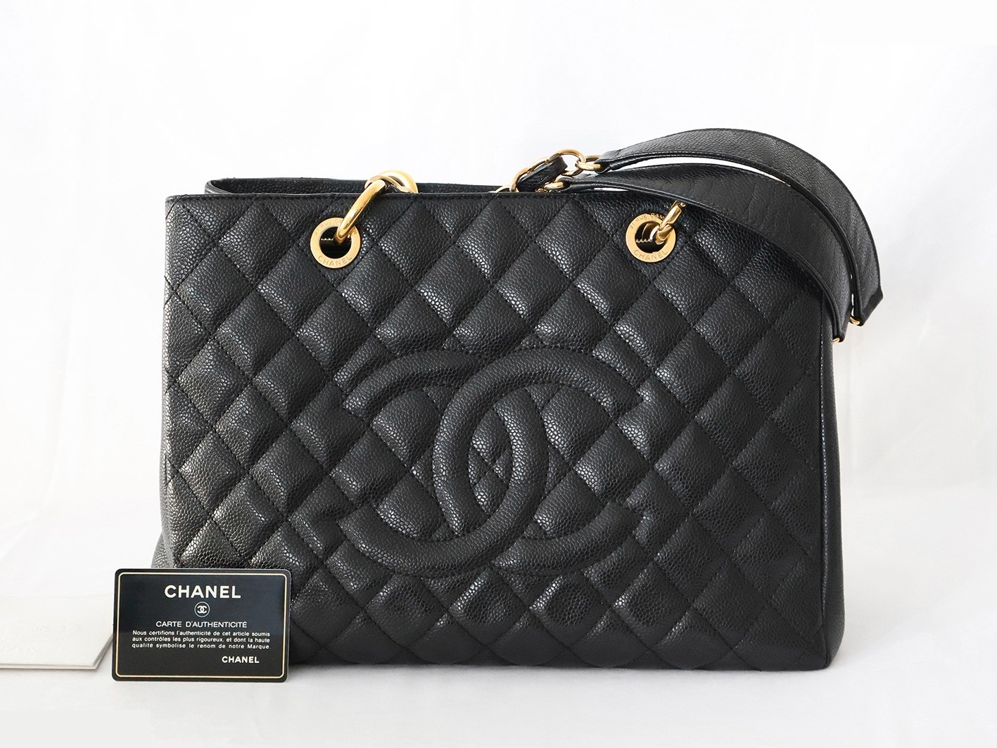 Caviar Skin GST Chain Tote Bag, Black