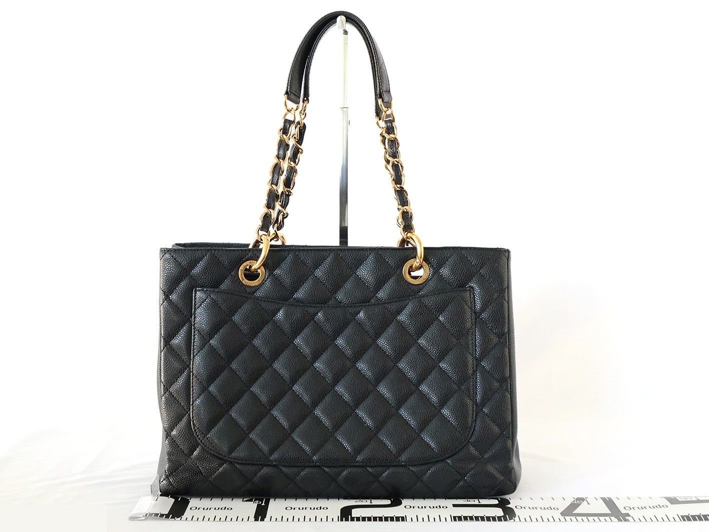 Caviar Skin GST Chain Tote Bag, Black — view 2