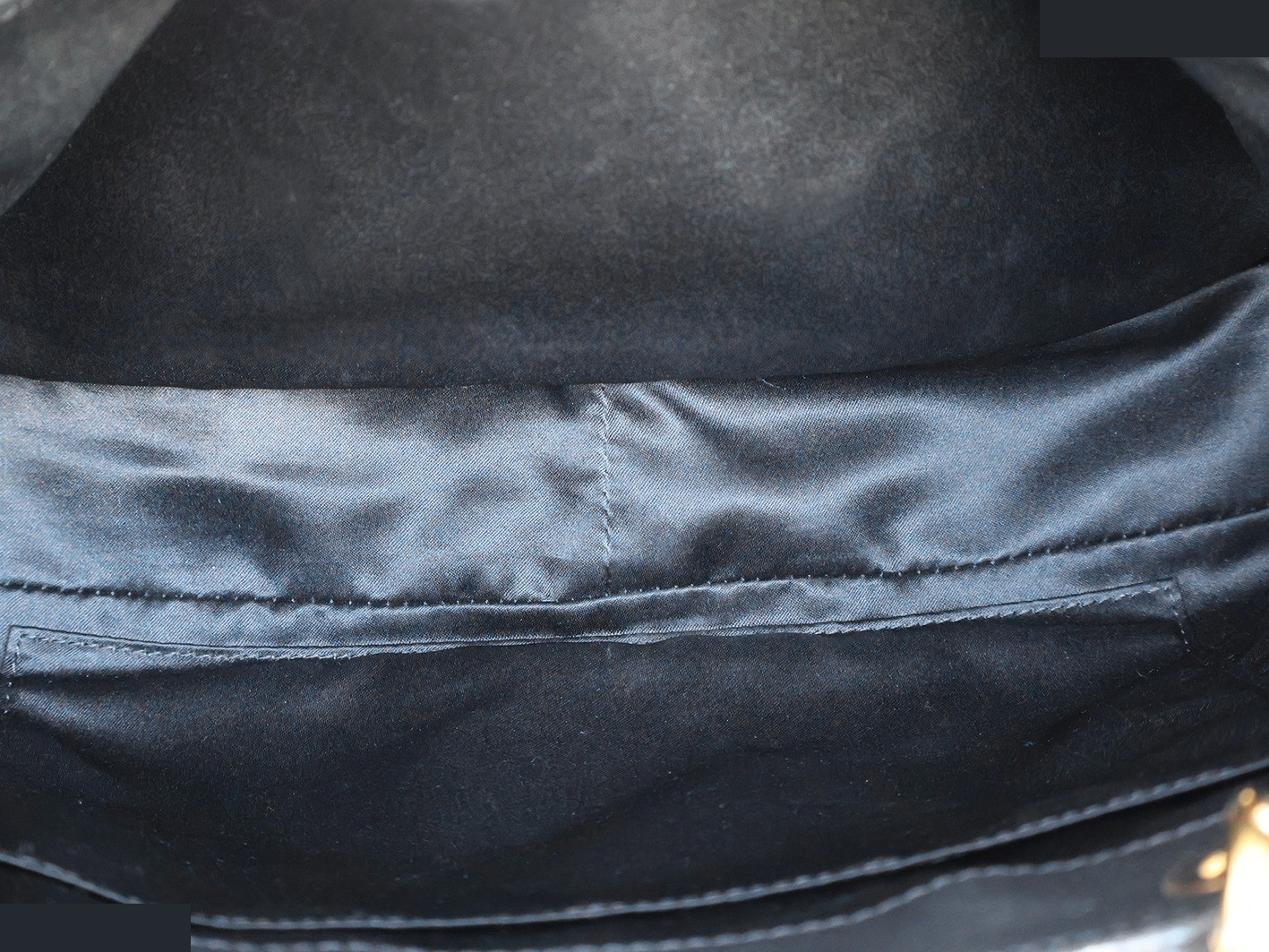 Caviar Skin GST Chain Tote Bag, Black — view 11