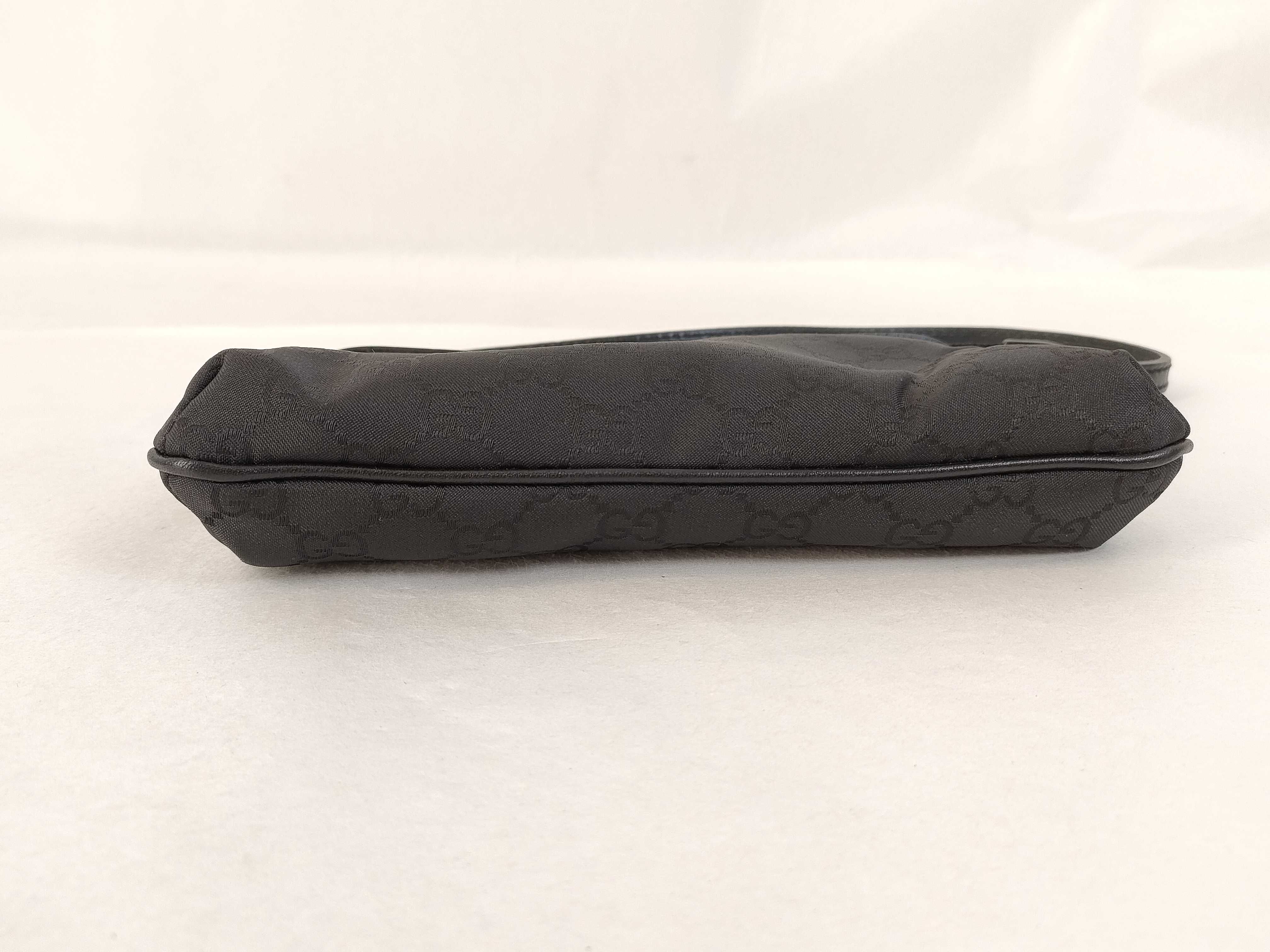 GG Canvas Gucci GG Canvas Mini Handbag Accessory Pouch 272381 Handbag — view 7