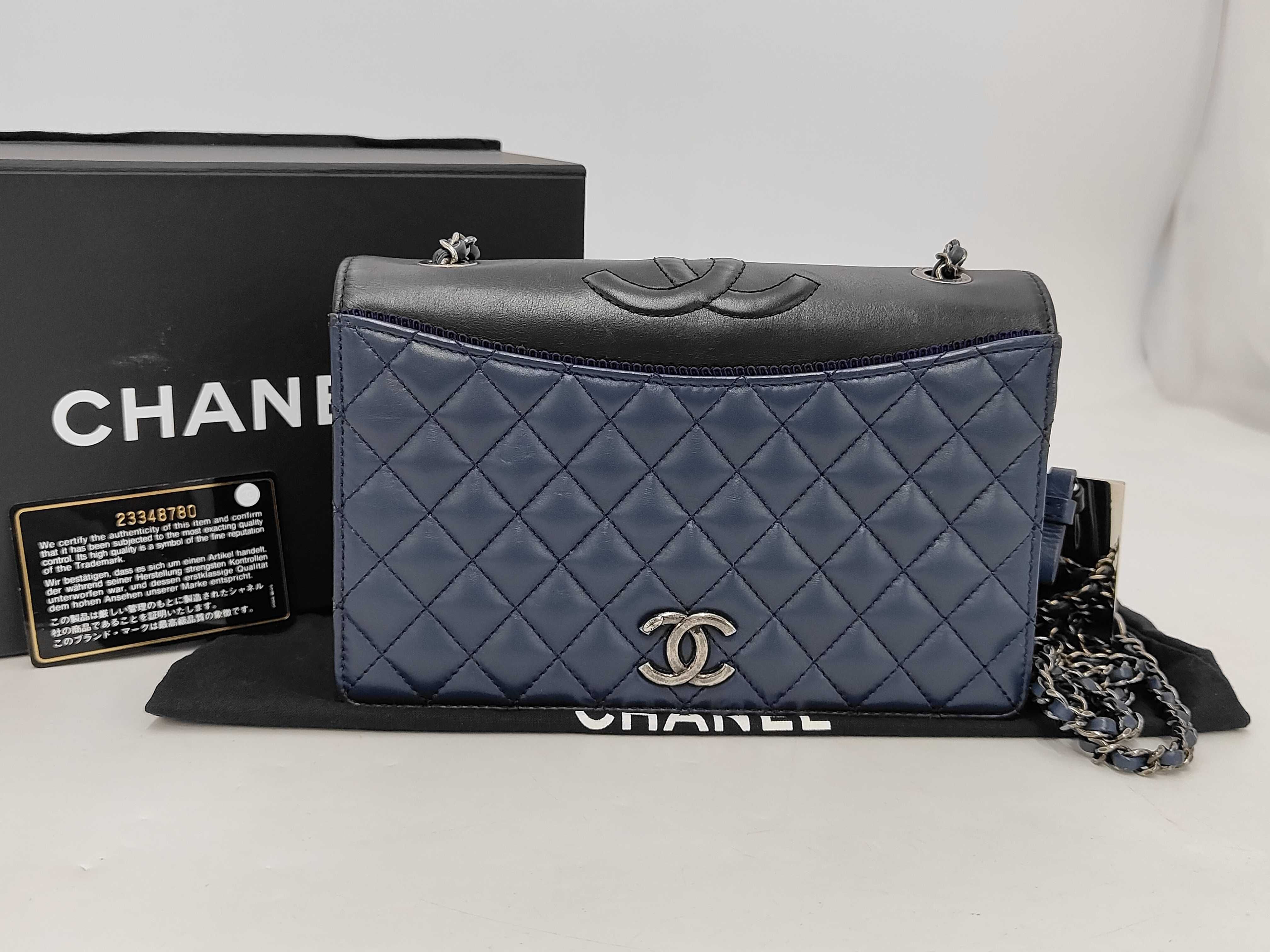 Gabrielle de Chanel Hobo Bag, Aged Calfskin, Navy/Black, Silver Hardware, Shoulder Bag