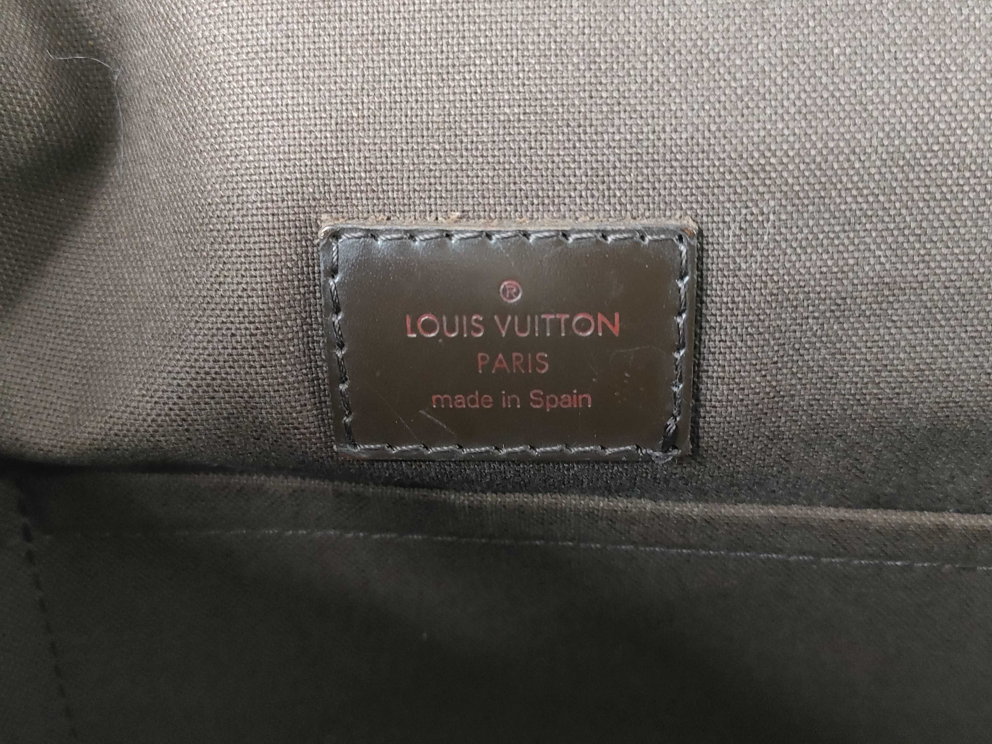 Damier Louis Vuitton Triomphe Medium Folco Shoulder Bag — view 11