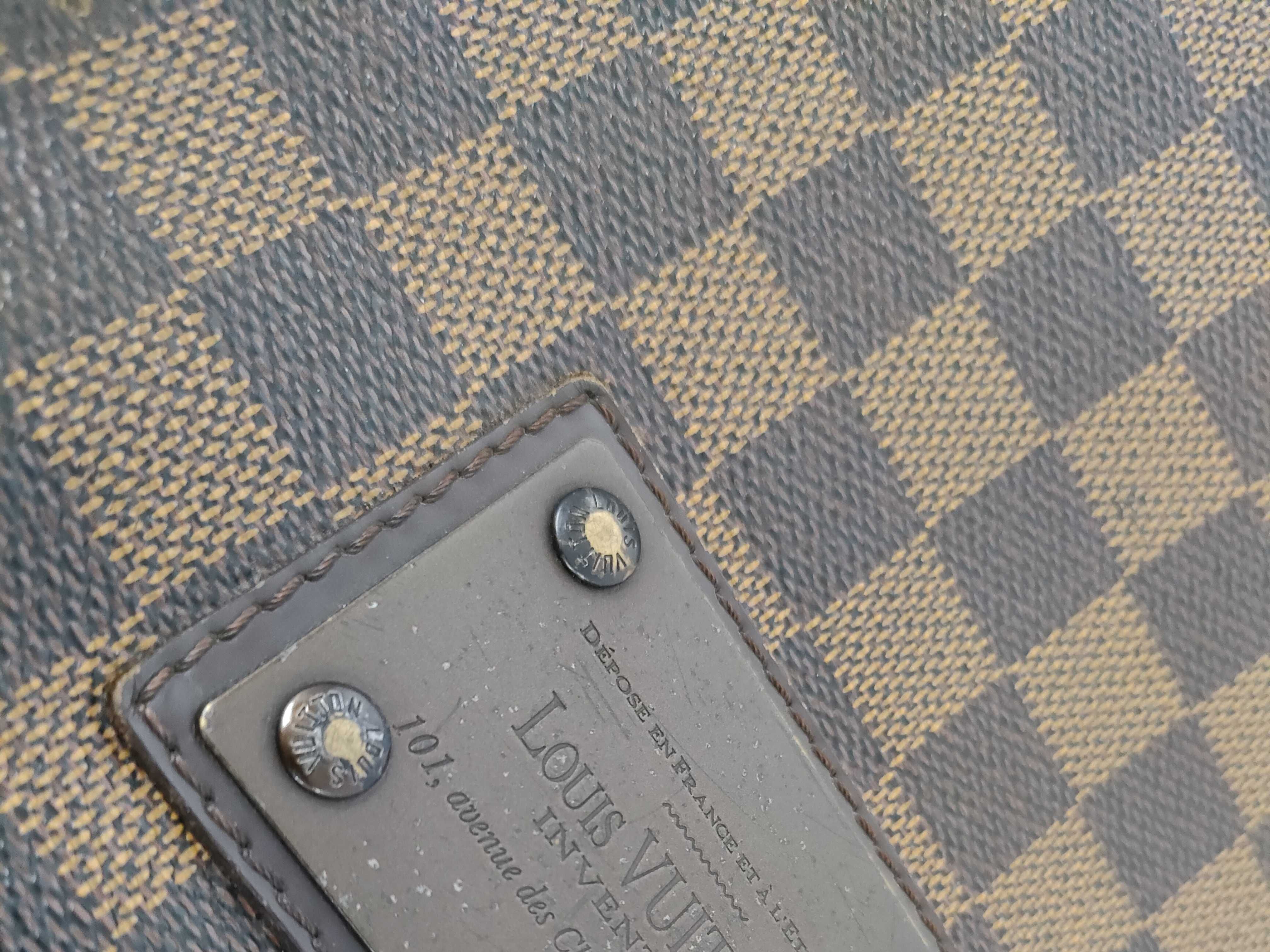 Damier Louis Vuitton Triomphe Medium Folco Shoulder Bag — view 14