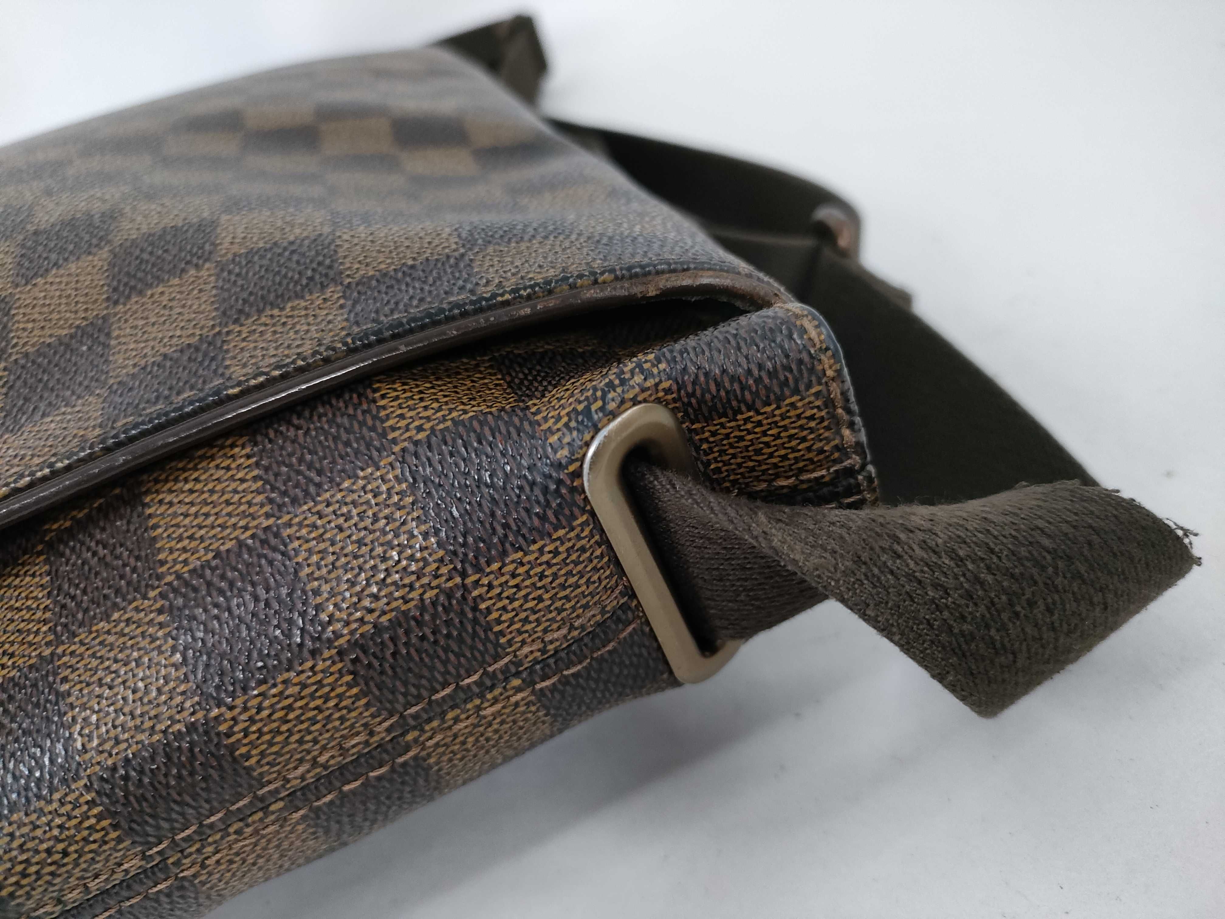 Damier Louis Vuitton Triomphe Medium Folco Shoulder Bag — view 5