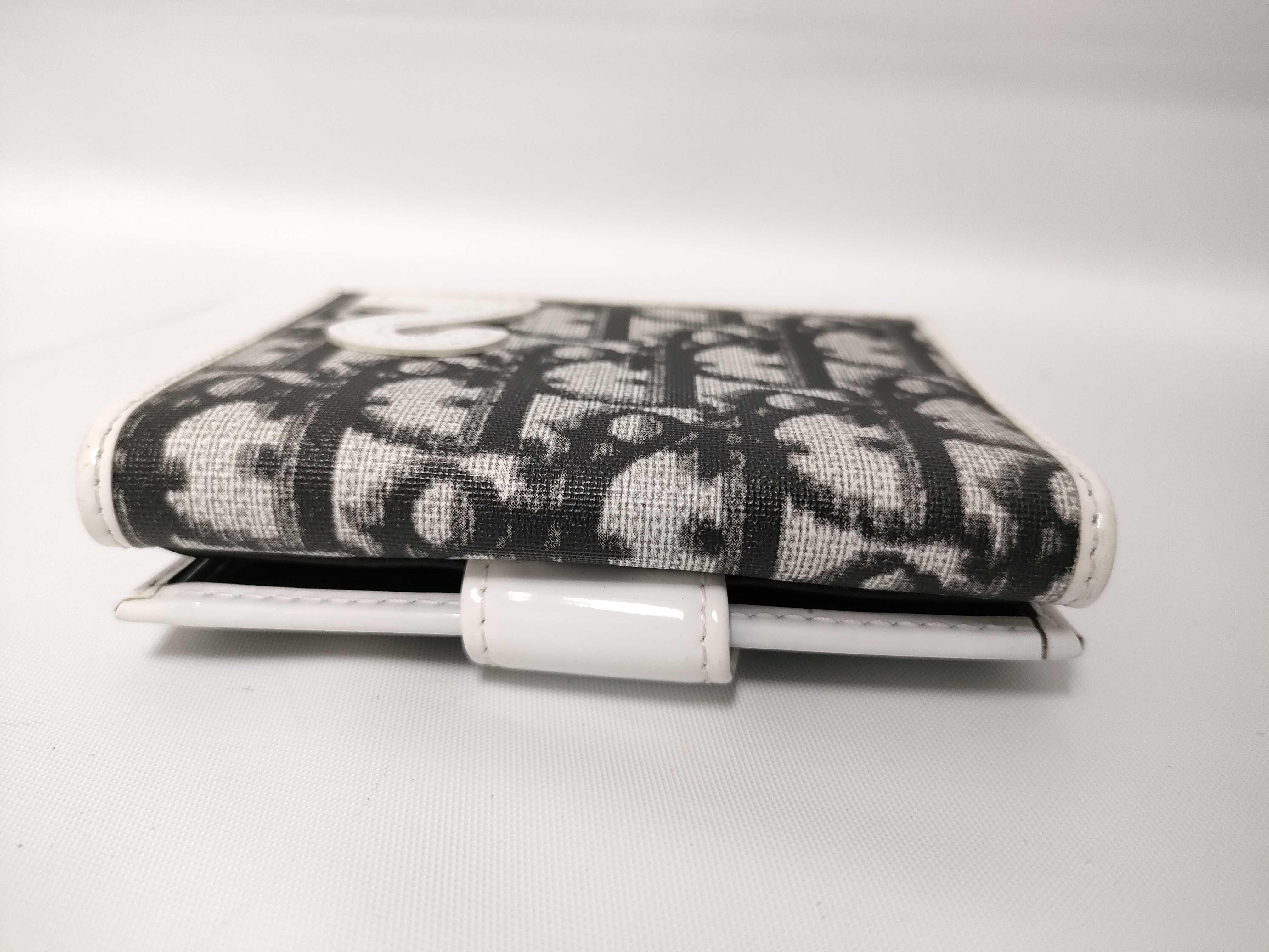 Trotter Compact Wallet, PVC Leather, Black and White — view 6