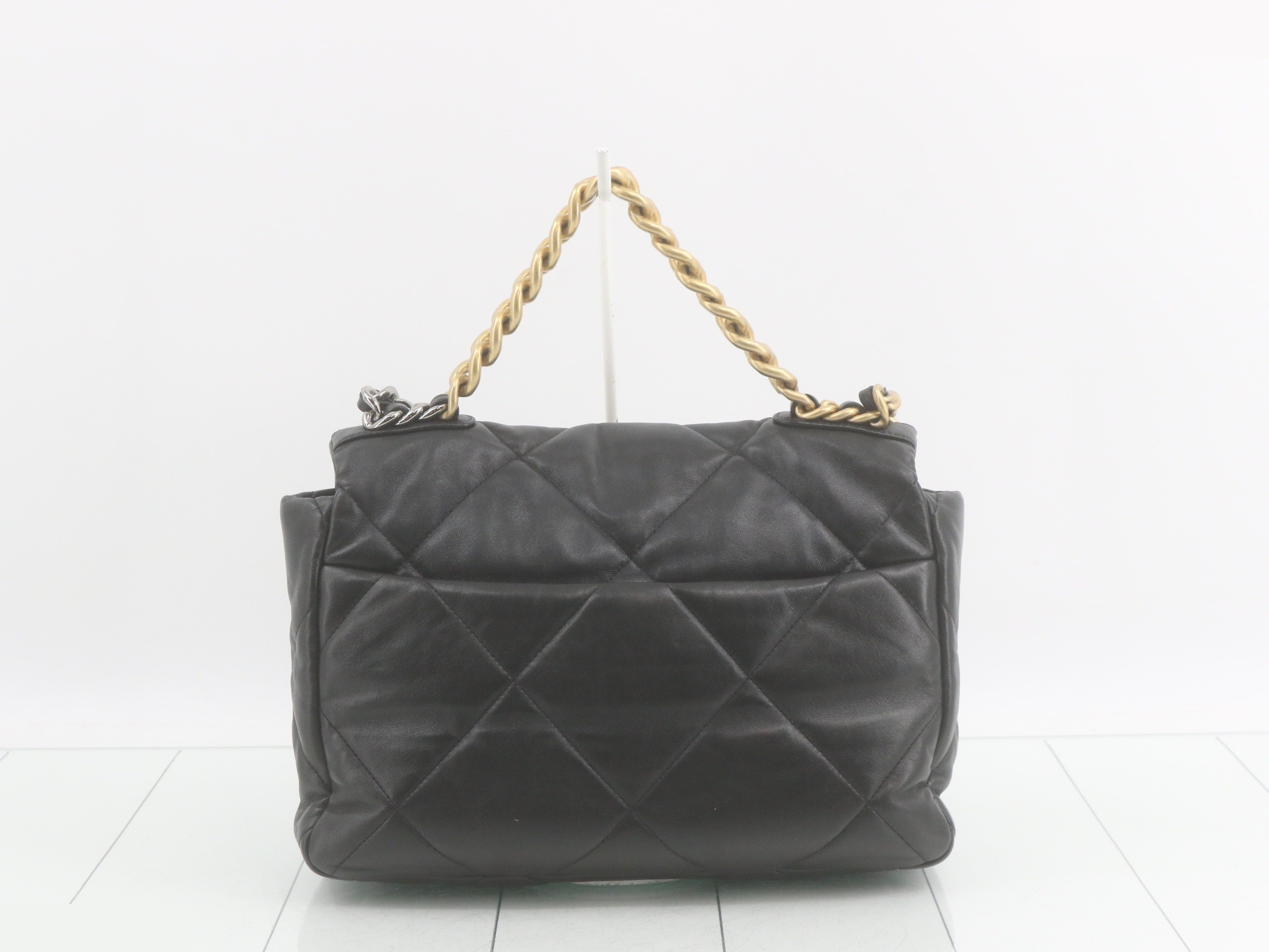 19 2-Way Handbag/Chain Shoulder Bag, Black — view 2