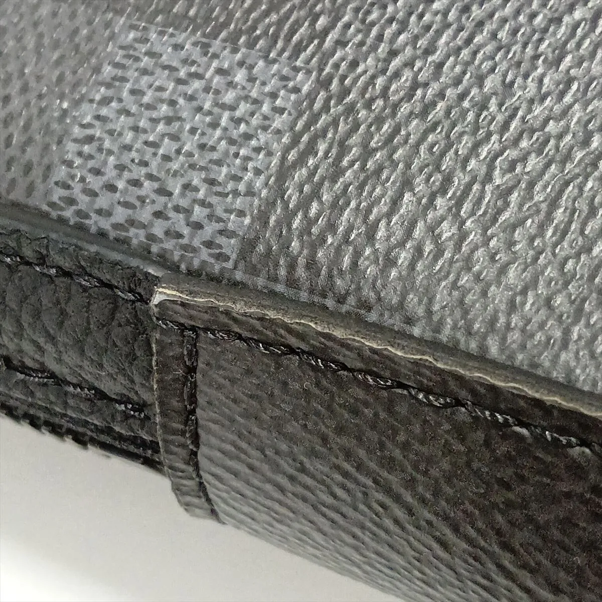Damouflage Avenue Sling Bag PM M14953 Black (RFID detected) — view 11