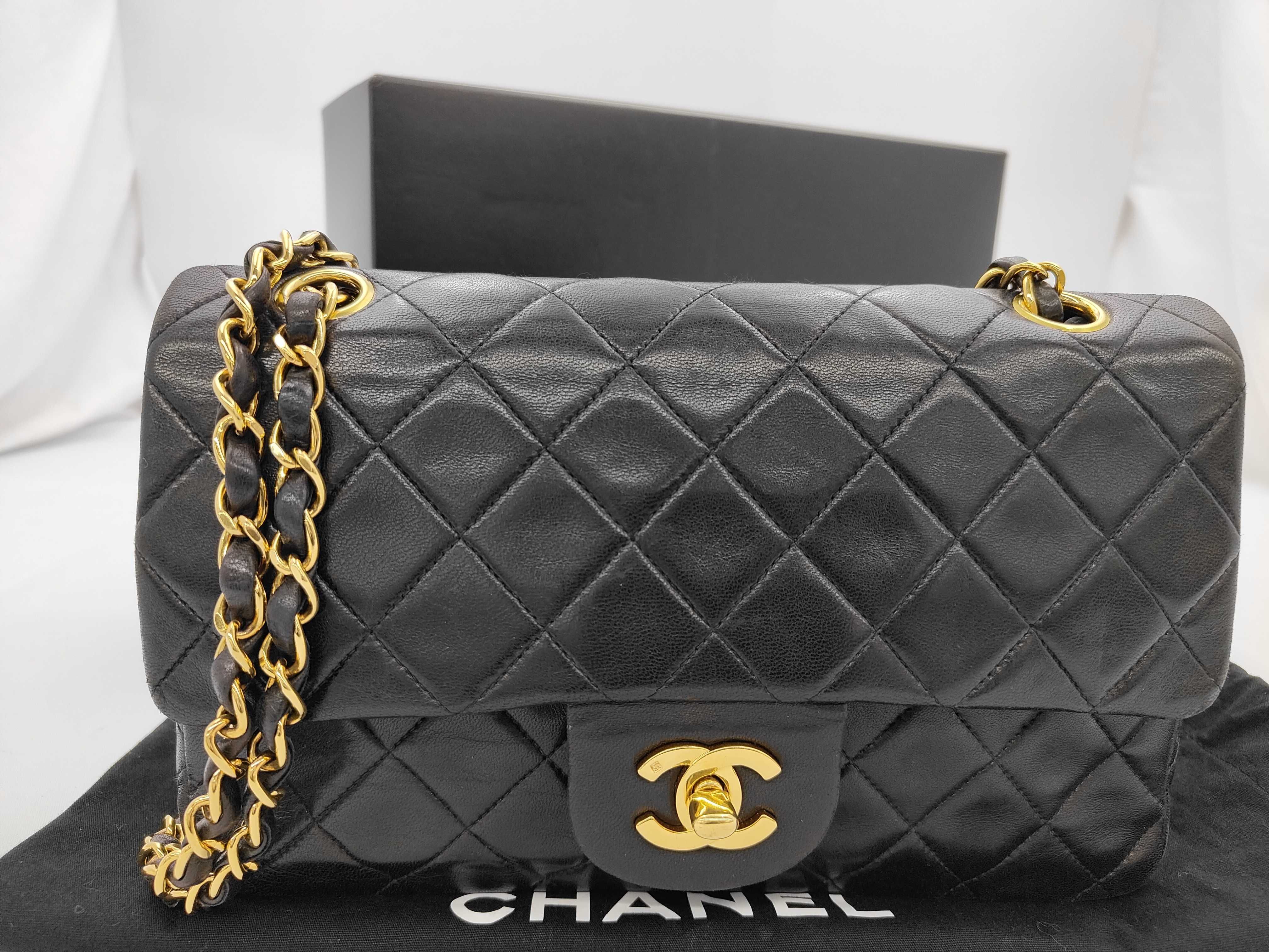 Matelassé 23 Lambskin Leather Bag with Gold Hardware, Black Chain Shoulder Bag (Series 2)