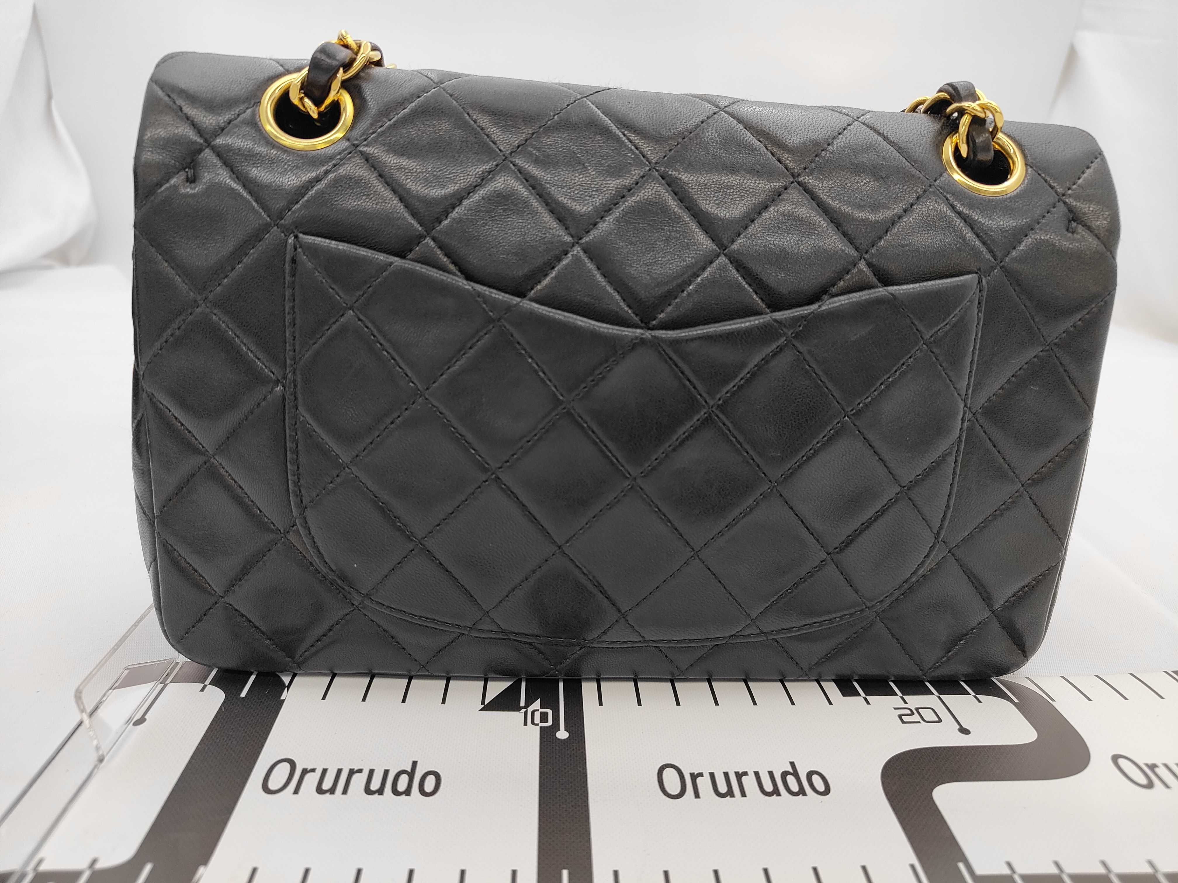 Matelassé 23 Lambskin Leather Bag with Gold Hardware, Black Chain Shoulder Bag (Series 2) — view 2