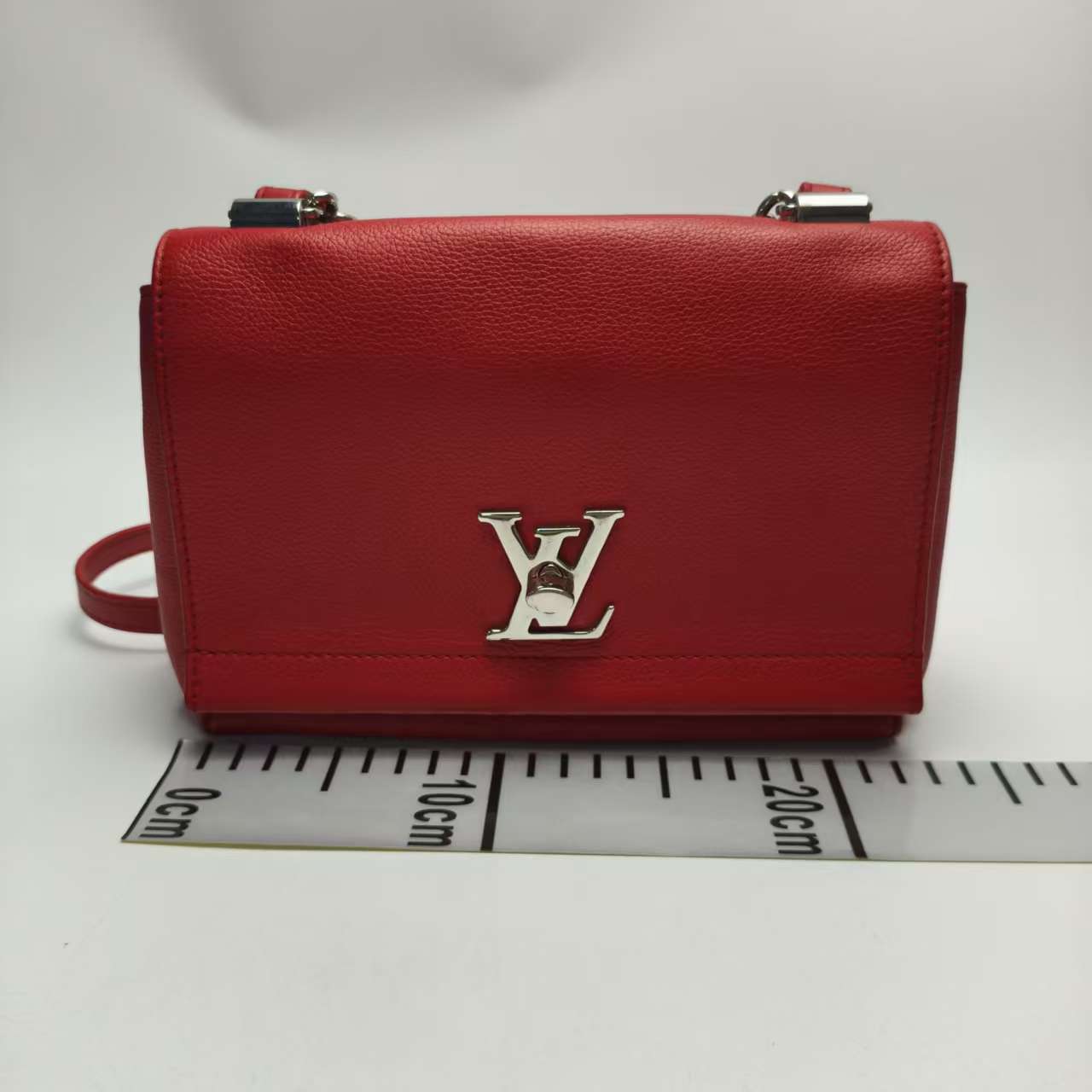 【*Shipped from: China*】LOUIS VUITTON Lockme Leather Shoulder Bag