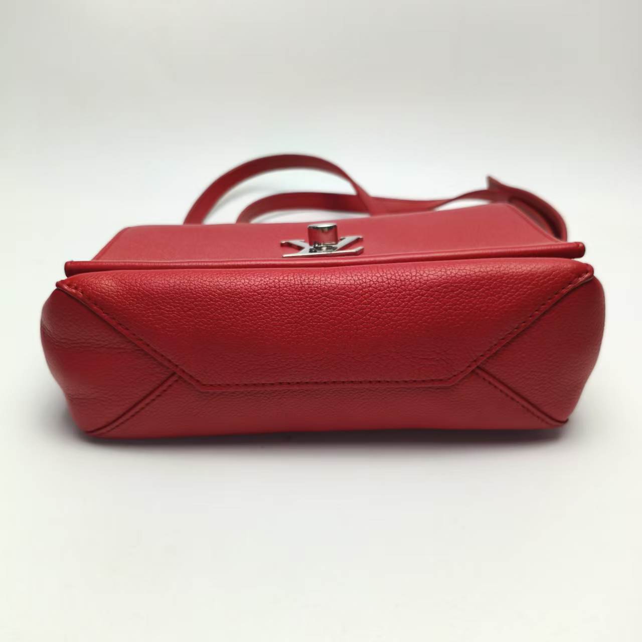 【*Shipped from: China*】LOUIS VUITTON Lockme Leather Shoulder Bag — view 5