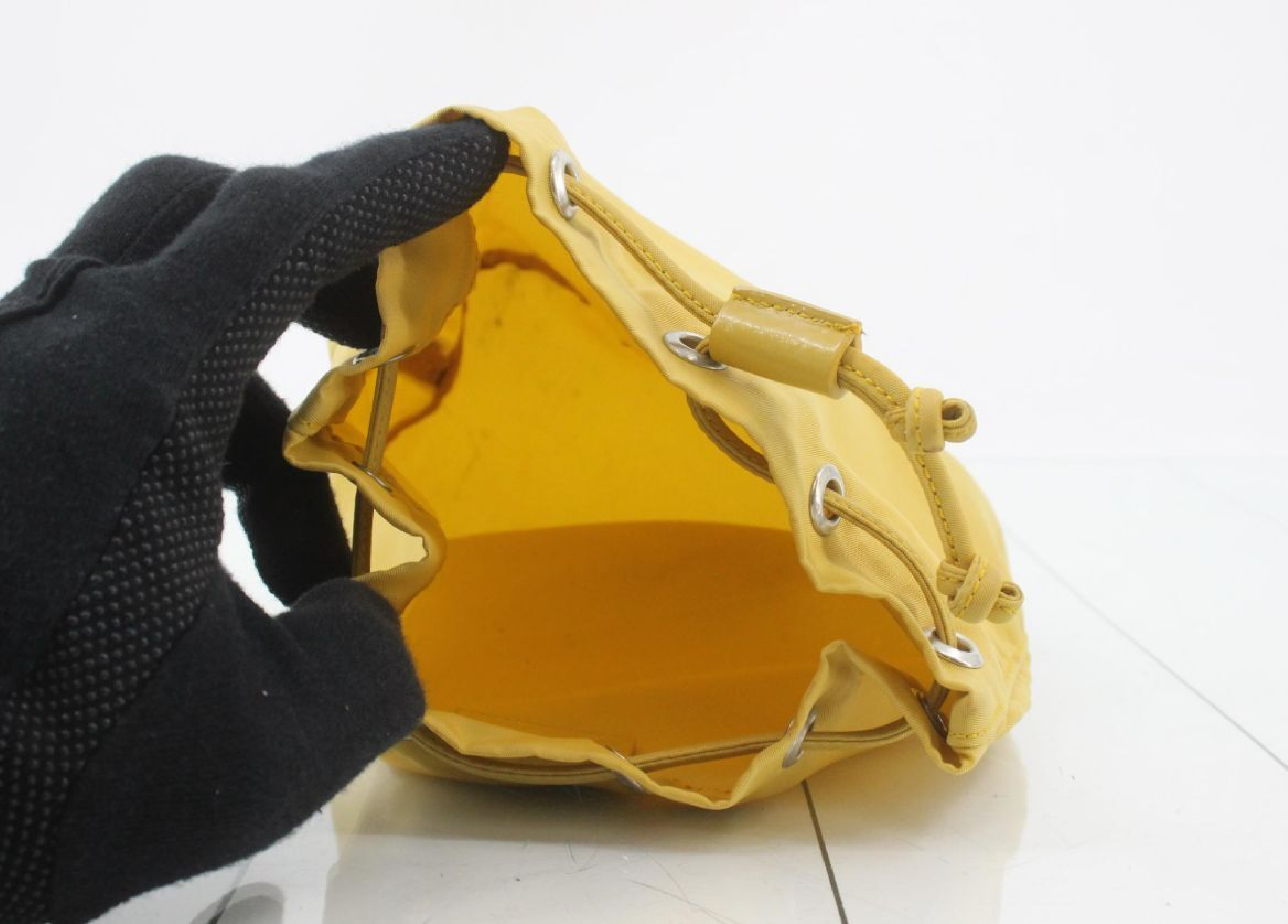 Nylon Triangle Plate Drawstring Pouch GINESTRA Pouch — view 4